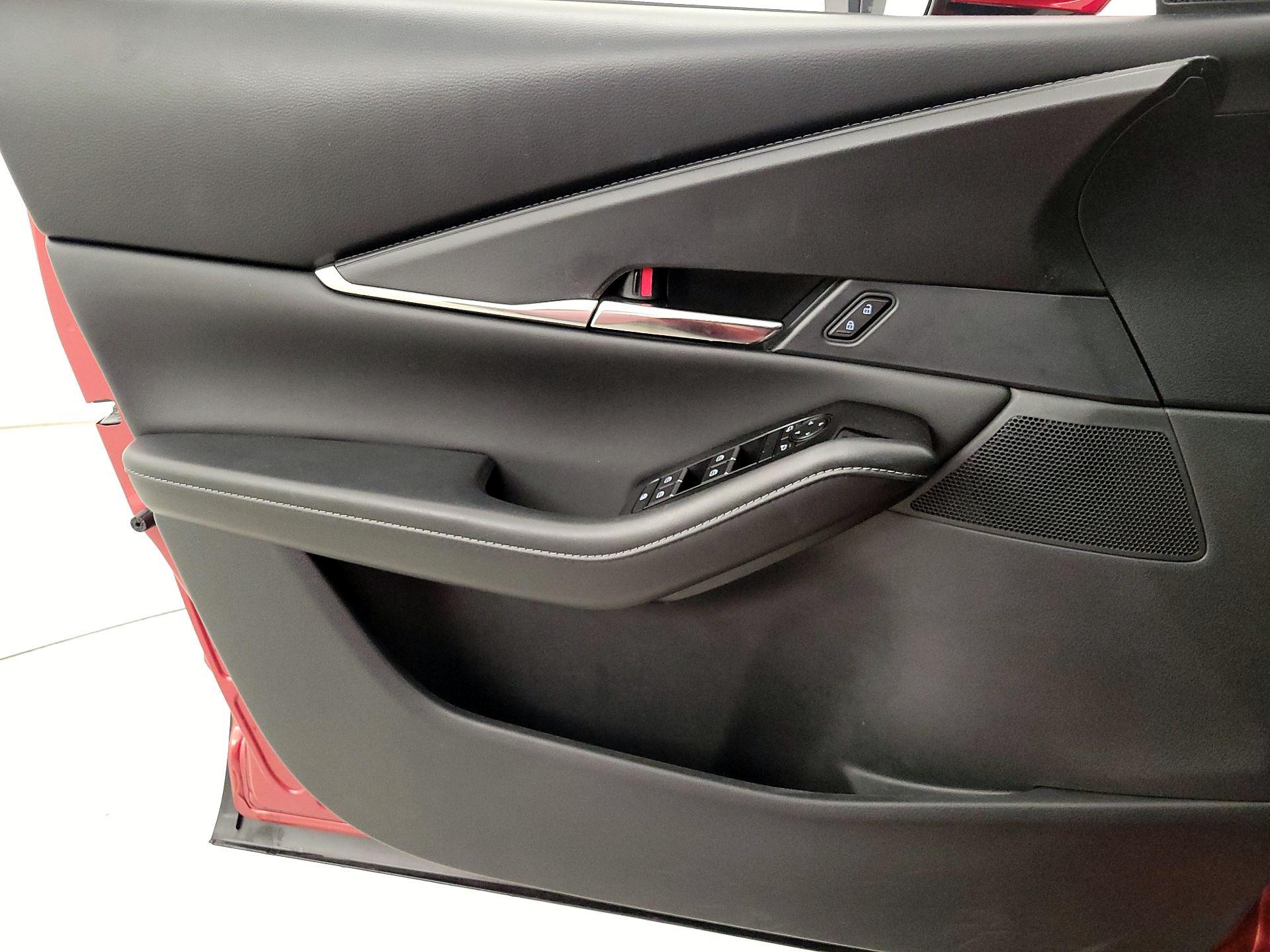 Thumbnail: 2025 Mazda CX-30 - 12