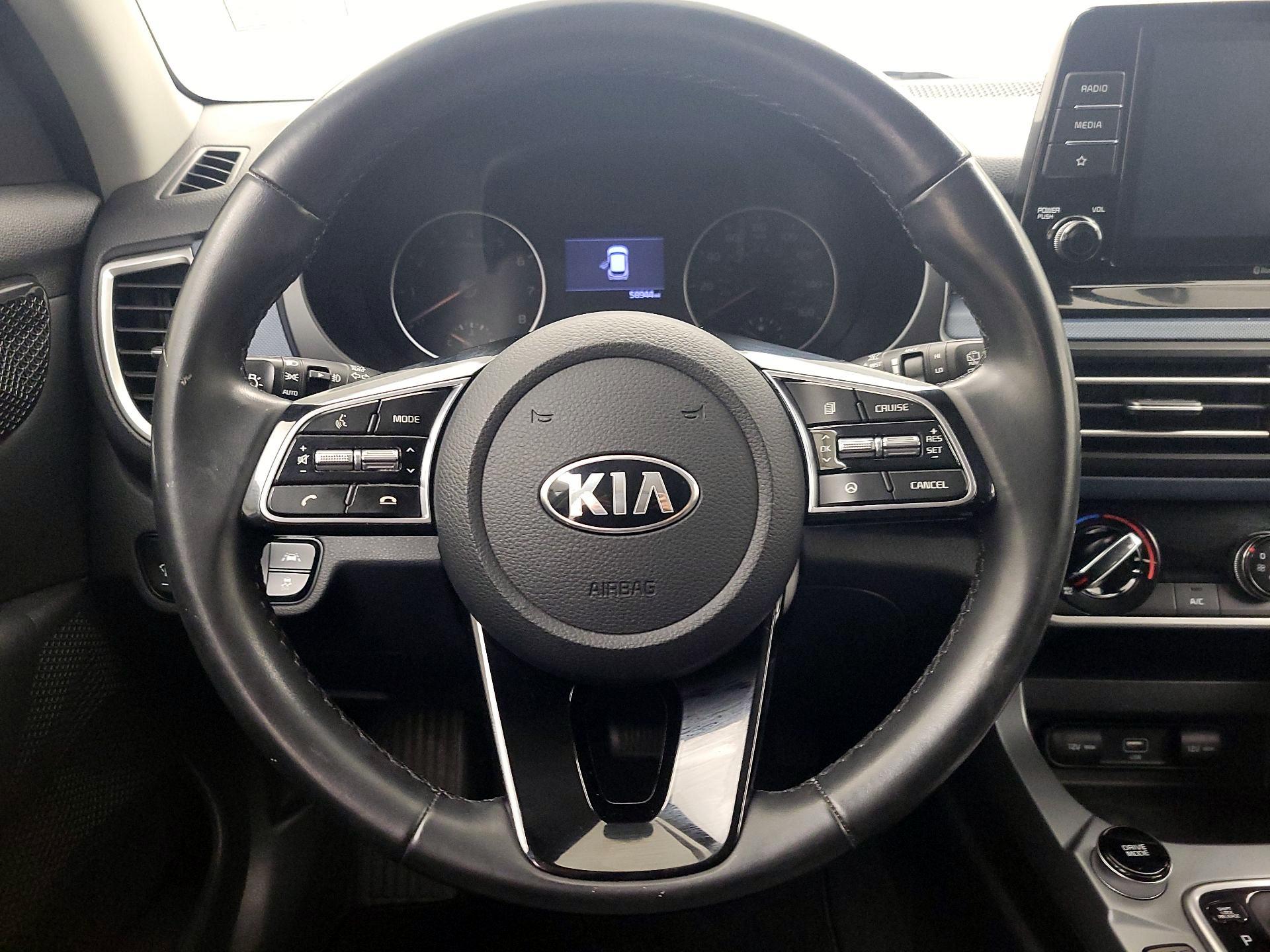 Thumbnail: 2021 Kia Seltos - 10