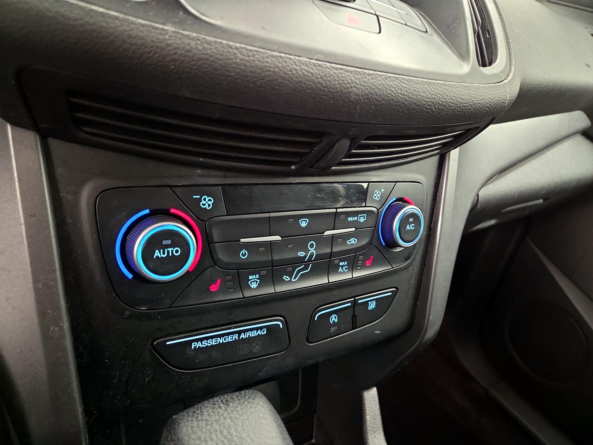 Thumbnail: 2018 Ford Escape - 16