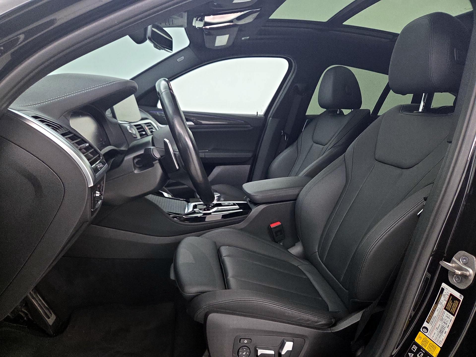 Thumbnail: 2021 BMW X4 - 11