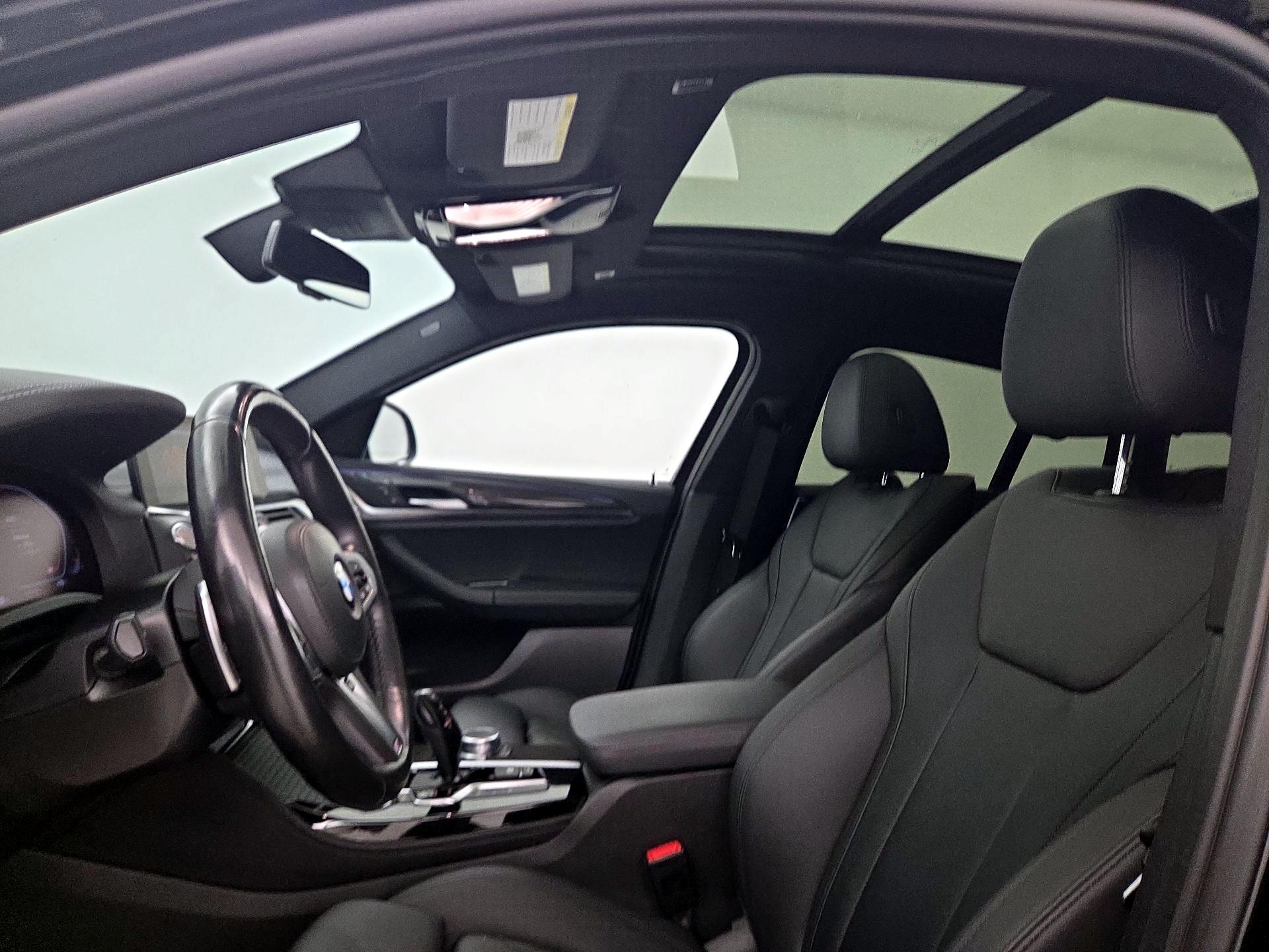 Thumbnail: 2021 BMW X4 - 20