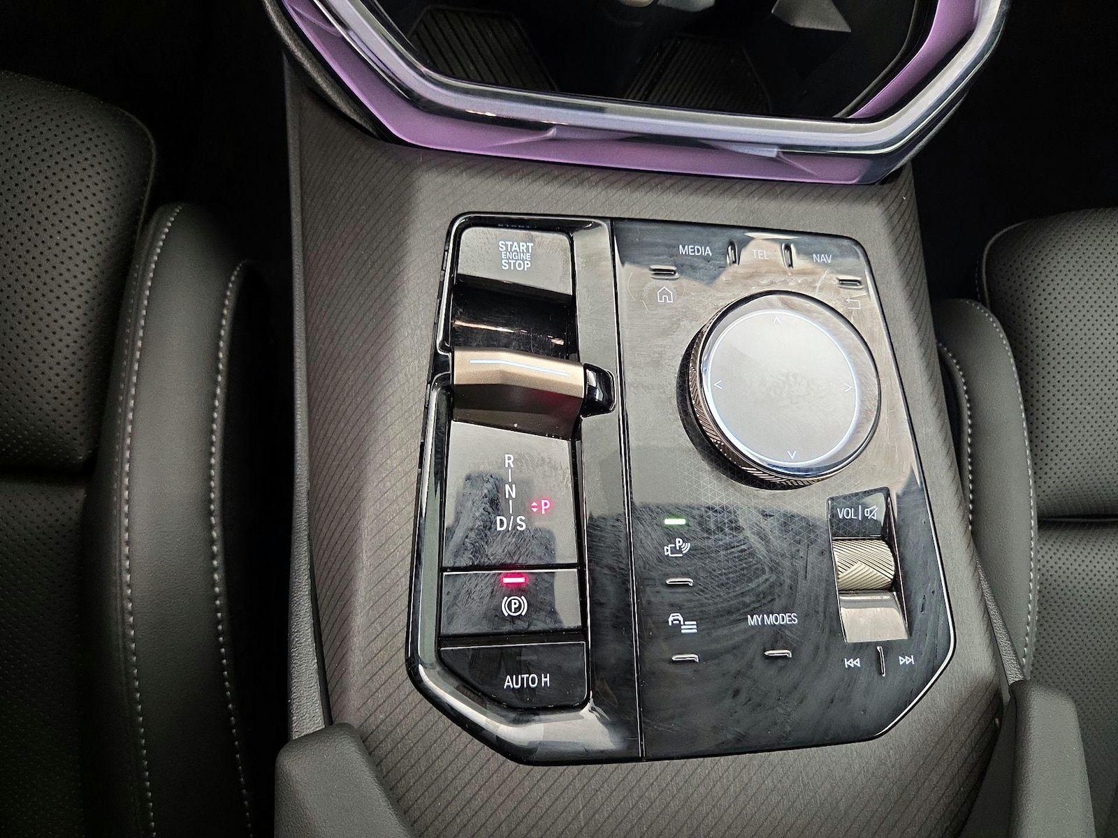 2025 BMW X3 30 - Photo 17