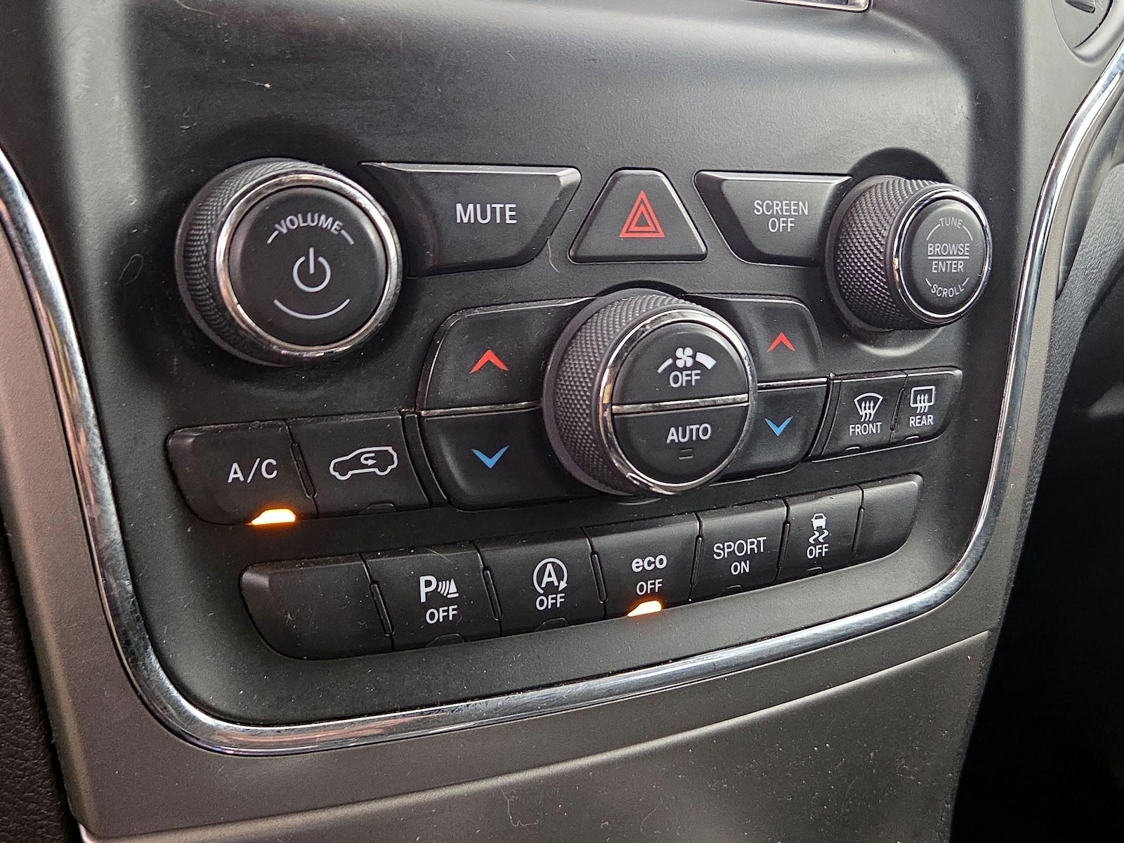 2021 Jeep Grand Cherokee Laredo E - Photo 17