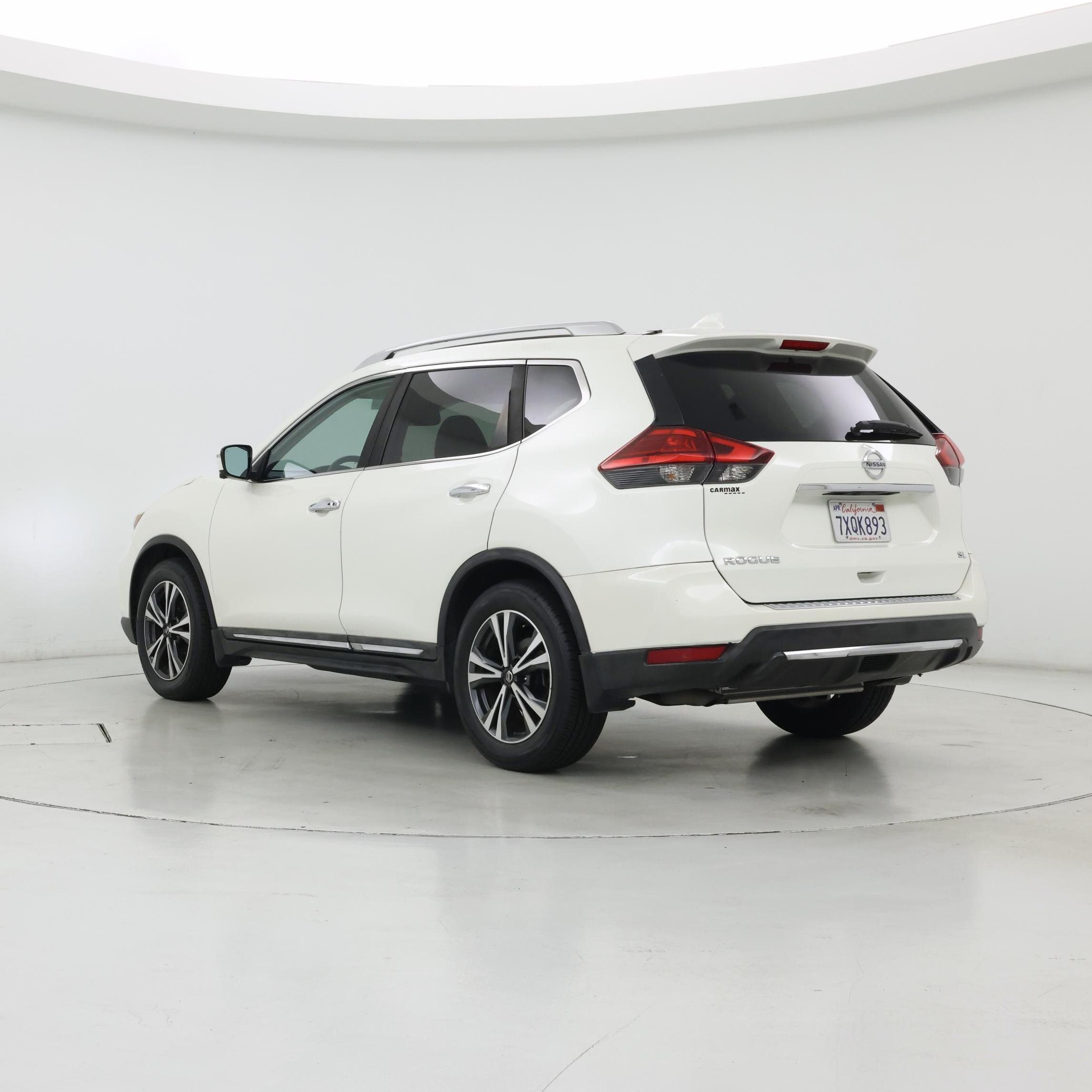 Thumbnail: 2017 Nissan Rogue - 2