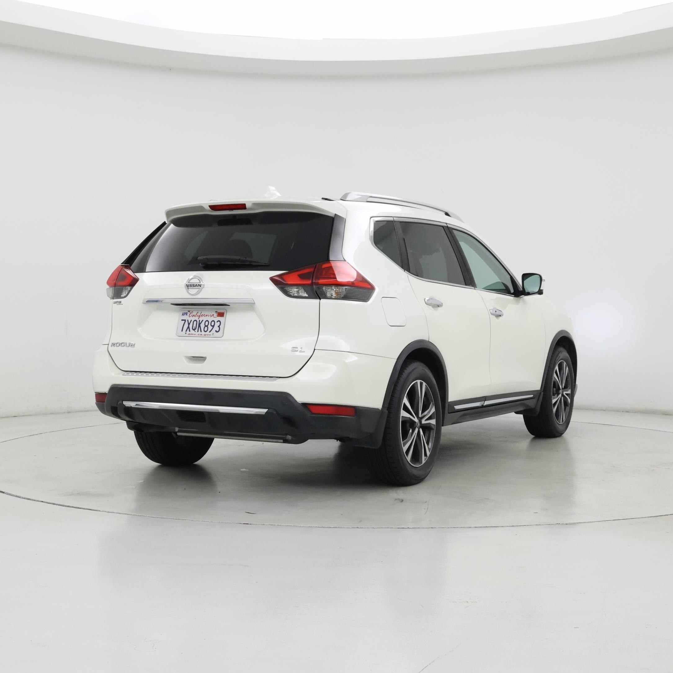 Thumbnail: 2017 Nissan Rogue - 8