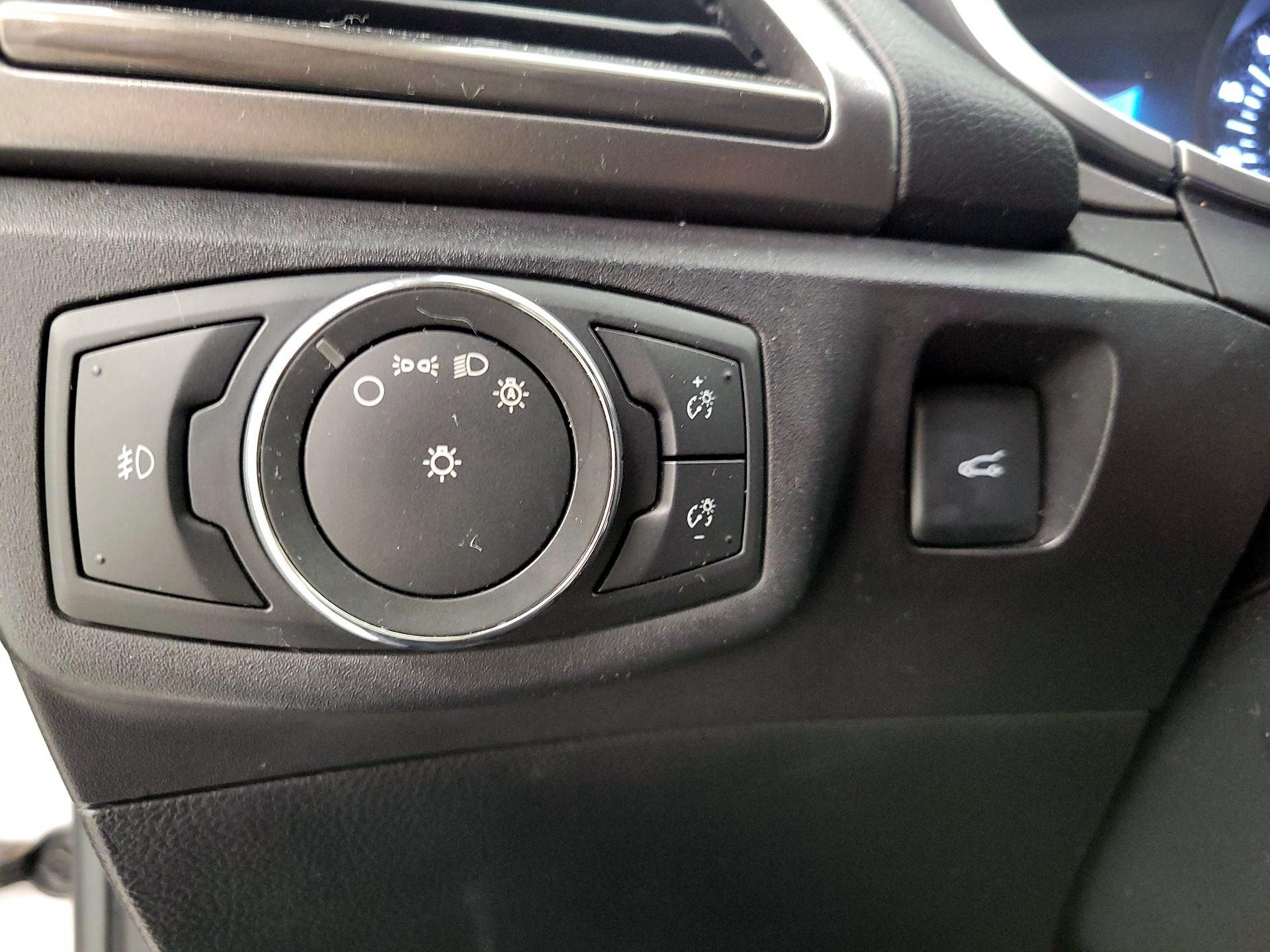 Thumbnail: 2017 Ford Fusion - 13