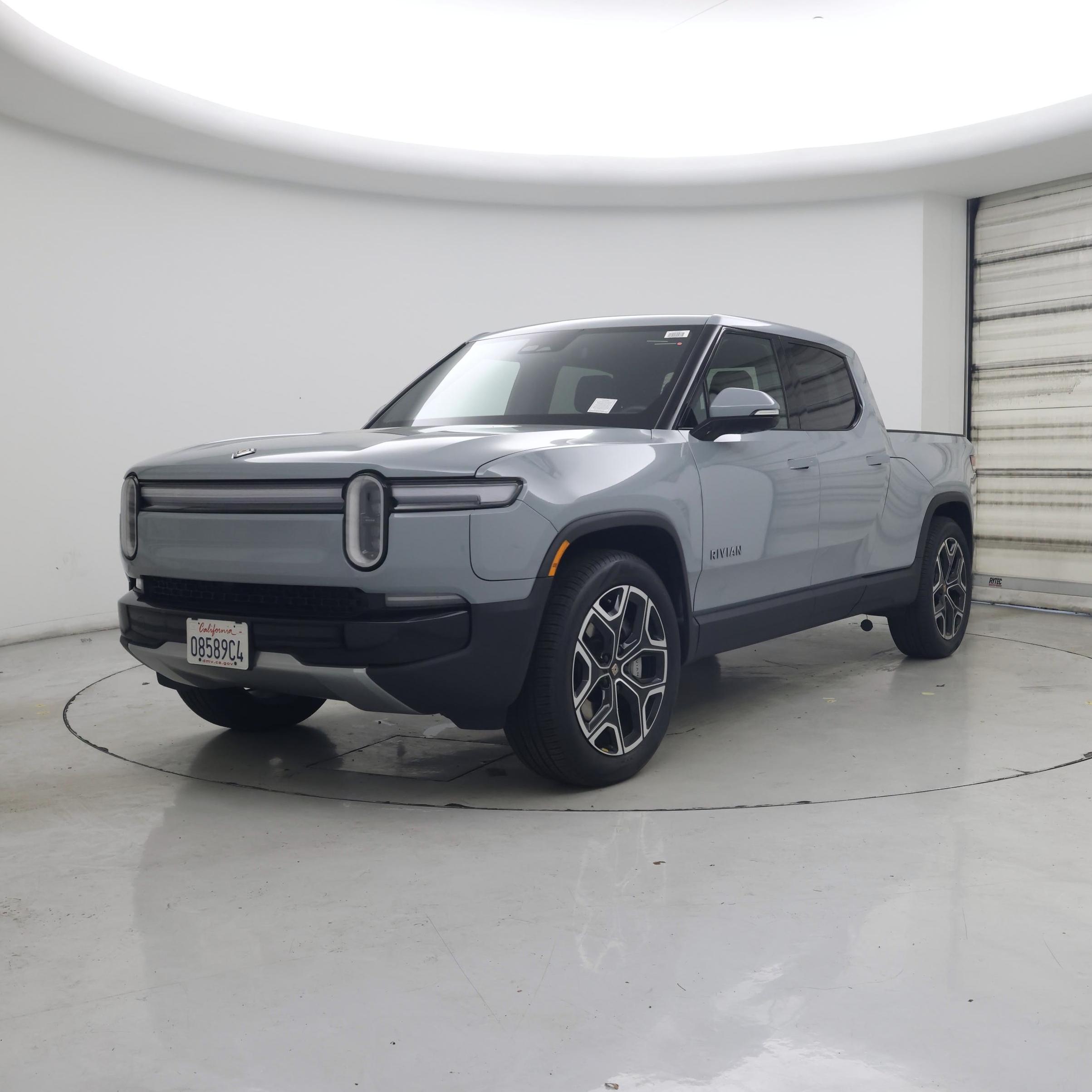 Thumbnail: 2025 Rivian R1T - 4