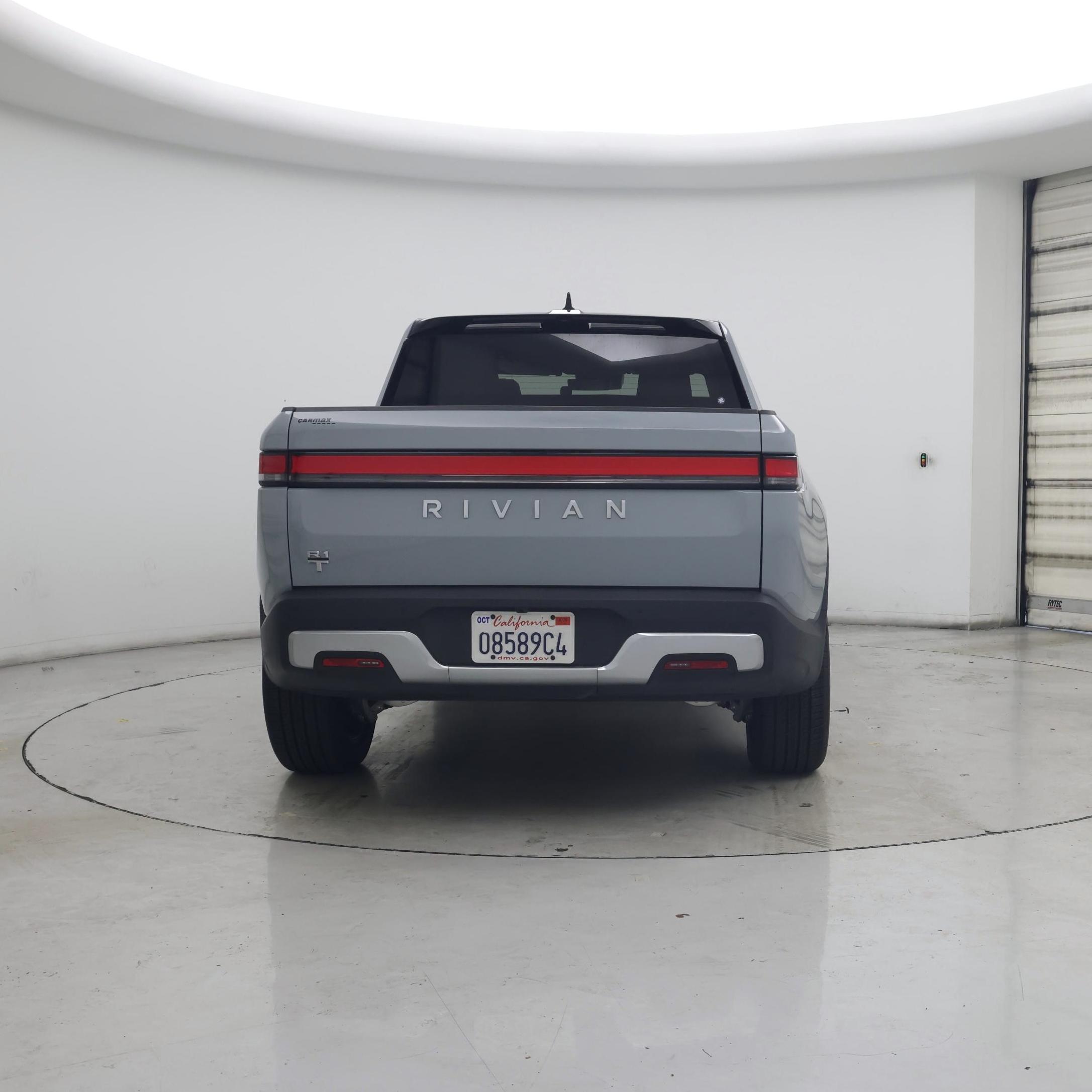 Thumbnail: 2025 Rivian R1T - 6