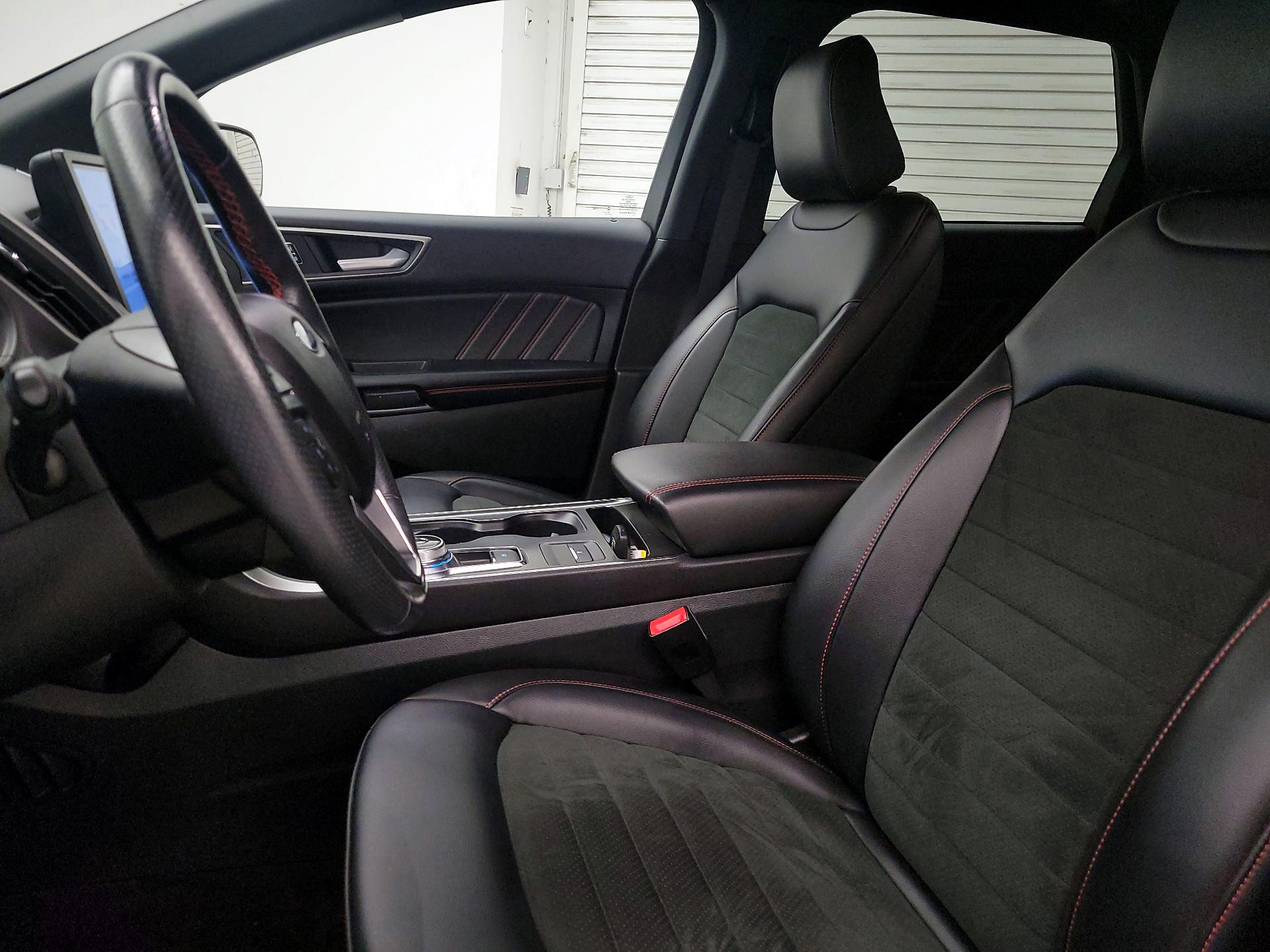 Thumbnail: 2022 Ford Edge - 11