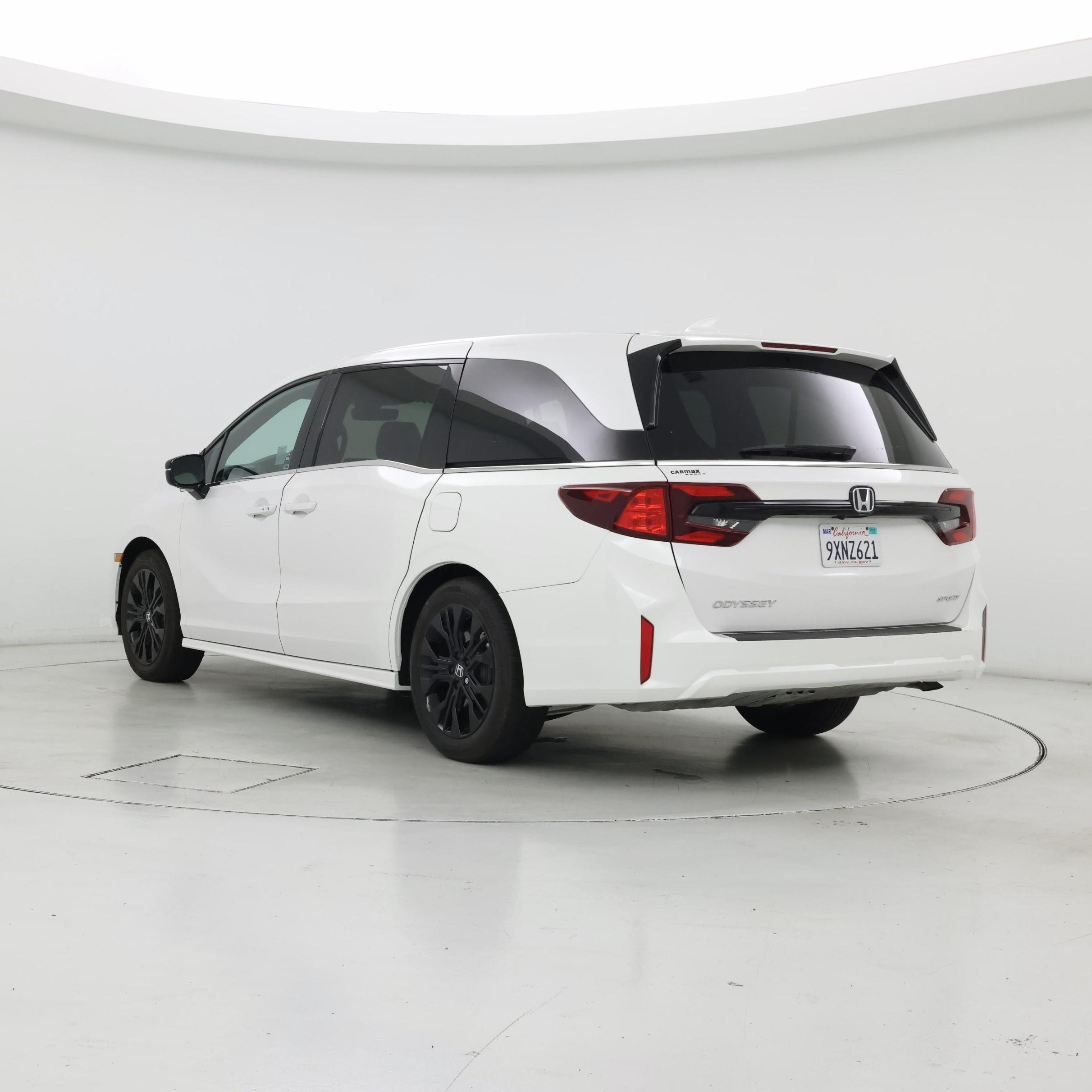 Thumbnail: 2025 Honda Odyssey - 2