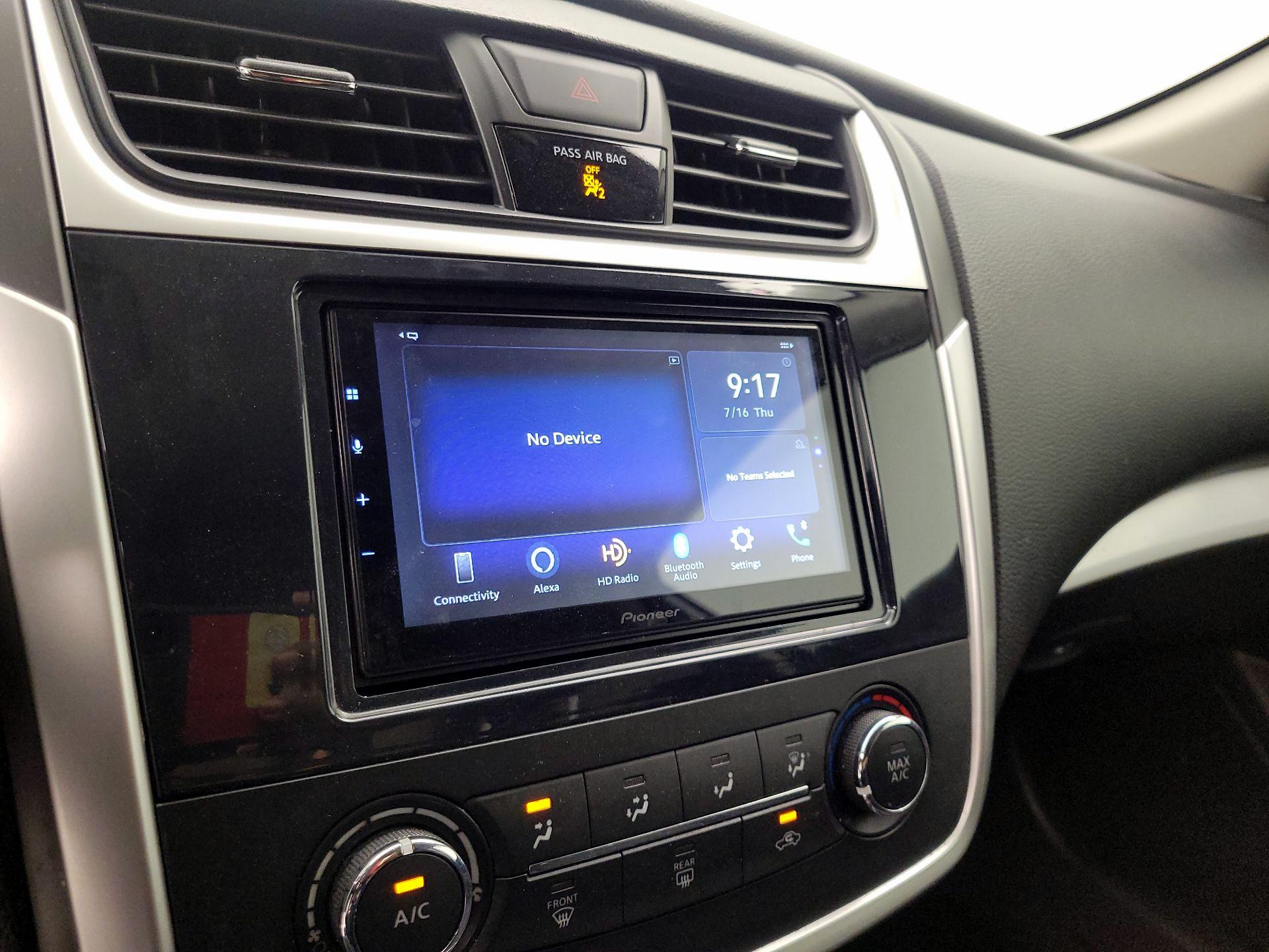 Thumbnail: 2018 Nissan Altima - 15