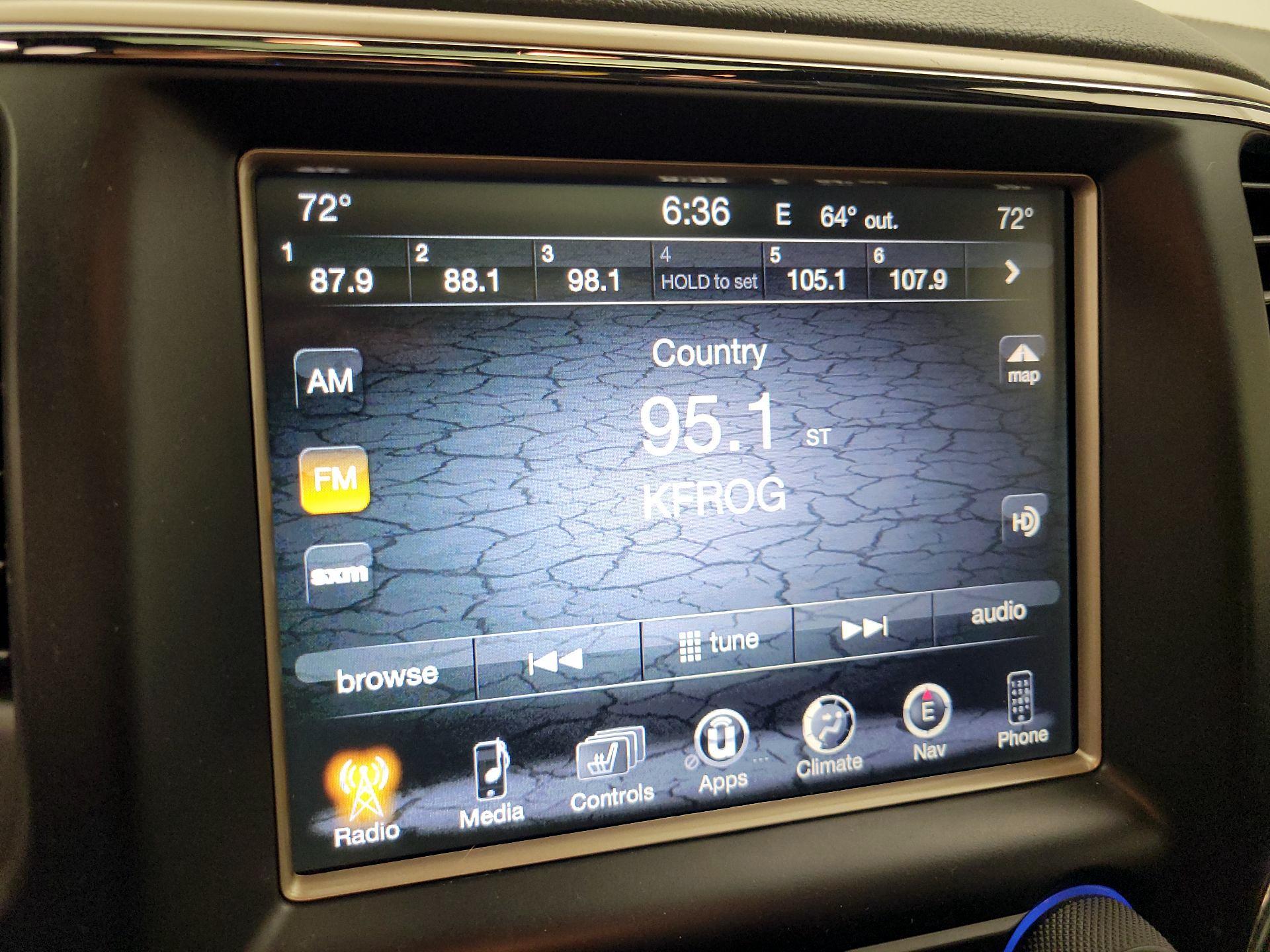 Thumbnail: 2015 Jeep Grand Cherokee - 15