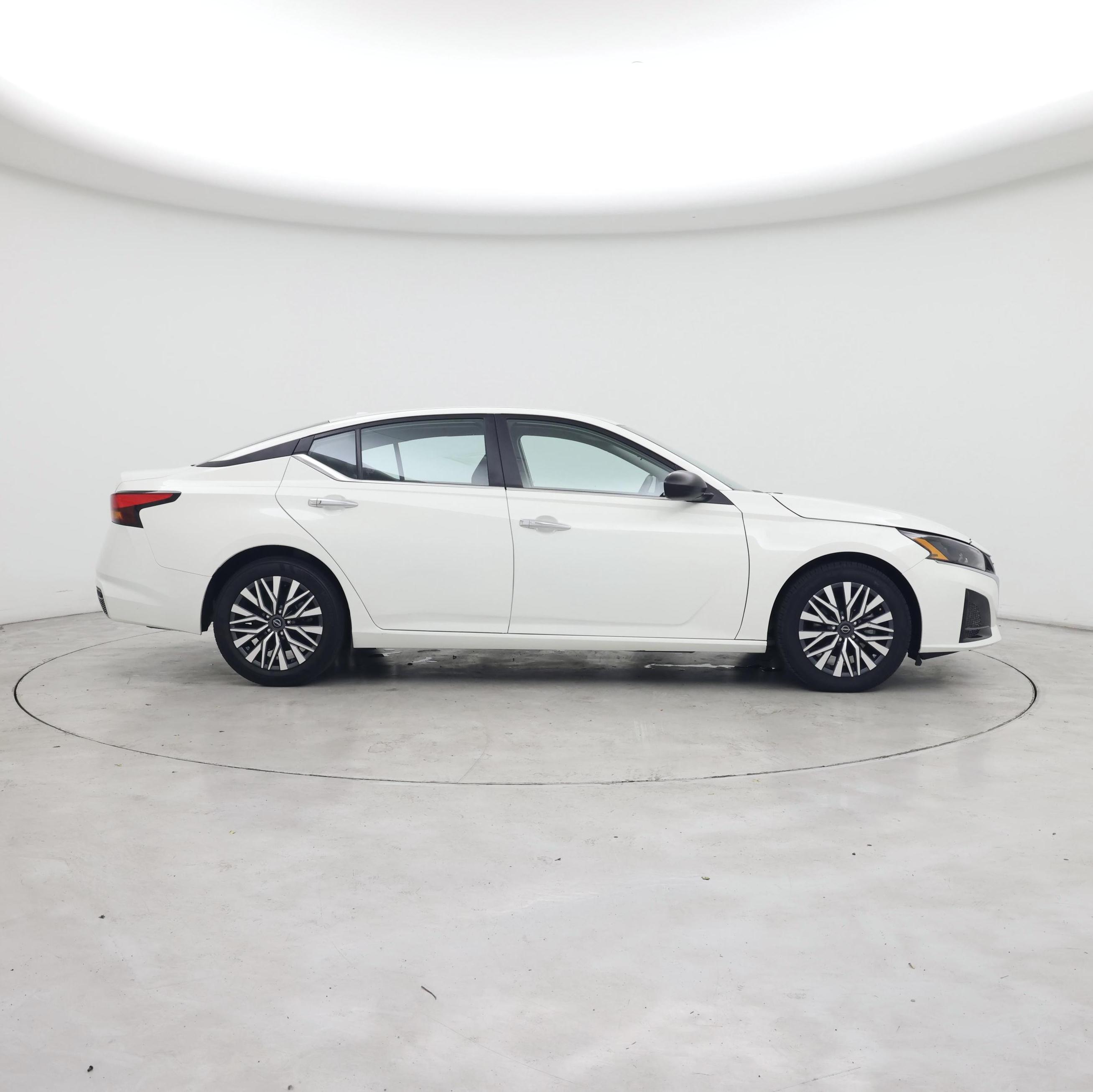 Thumbnail: 2025 Nissan Altima - 7