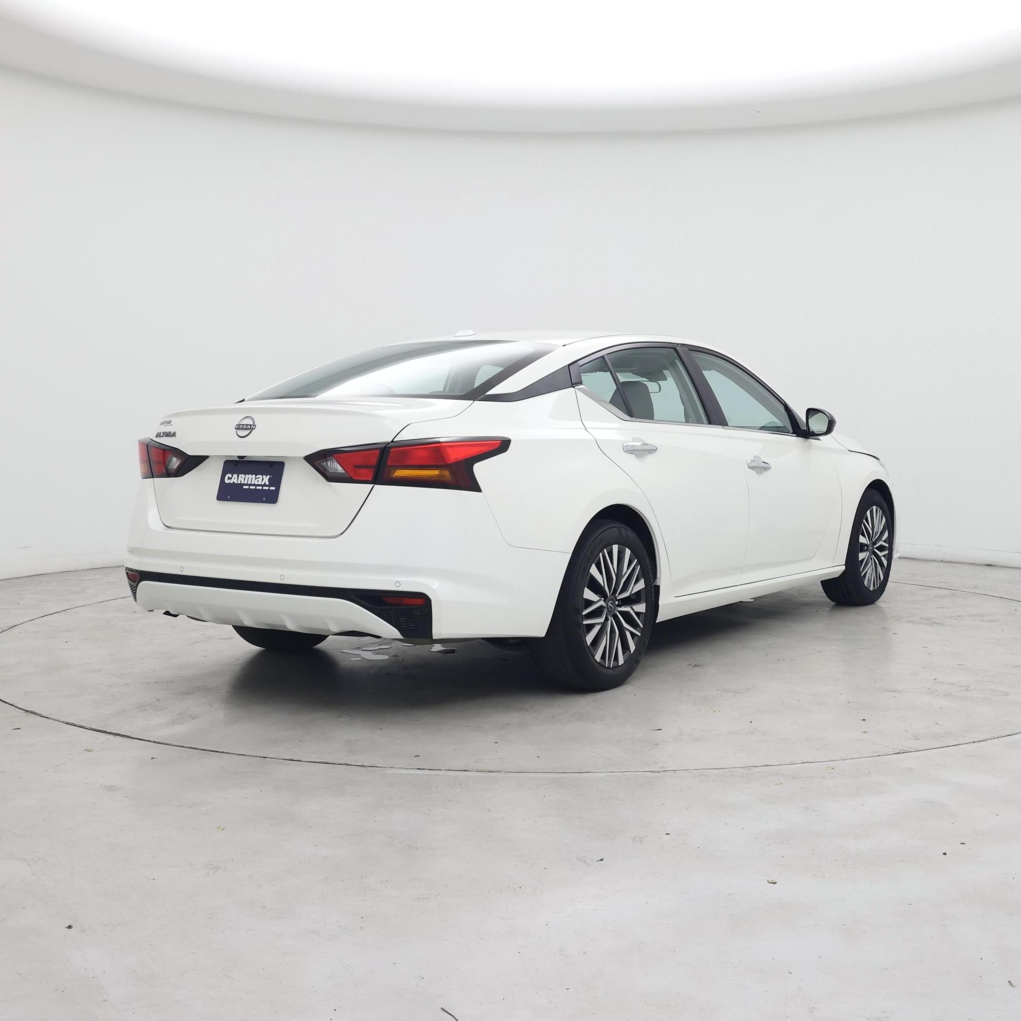 Thumbnail: 2025 Nissan Altima - 8