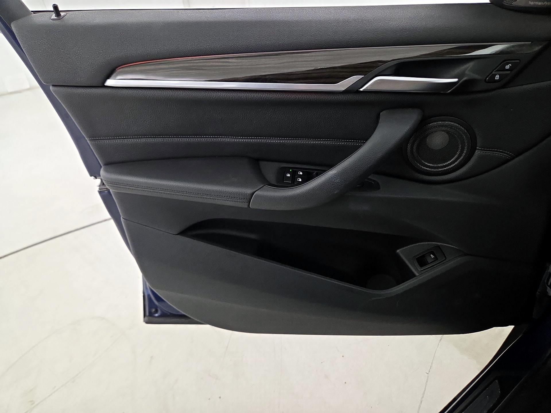 Thumbnail: 2016 BMW X1 - 12