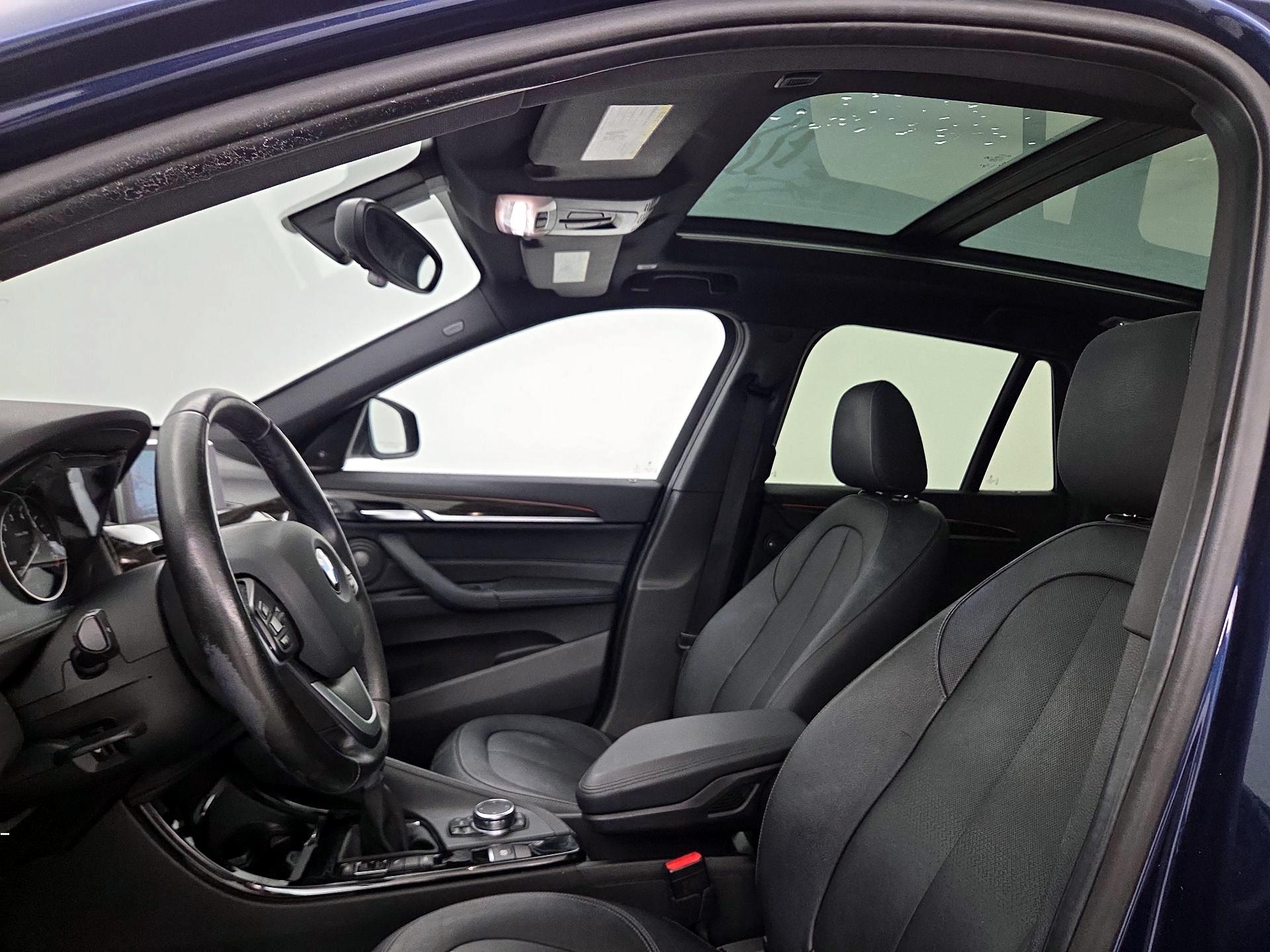 Thumbnail: 2016 BMW X1 - 20