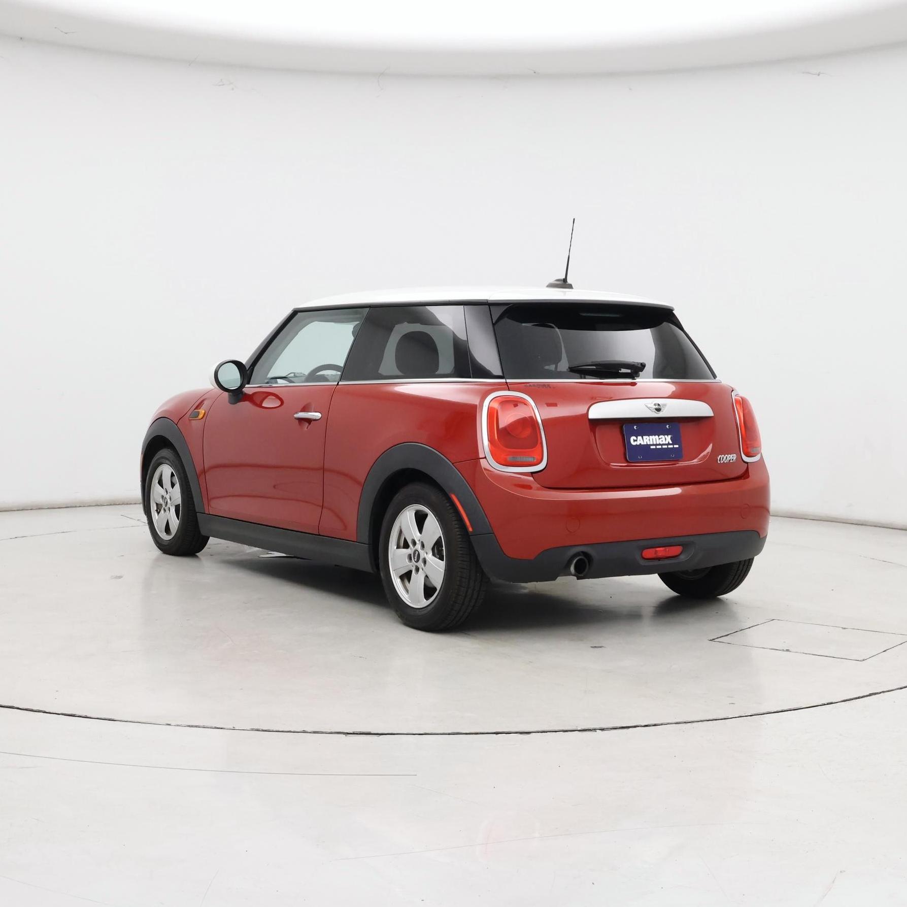Thumbnail: 2015 MINI Cooper Hardtop - 2