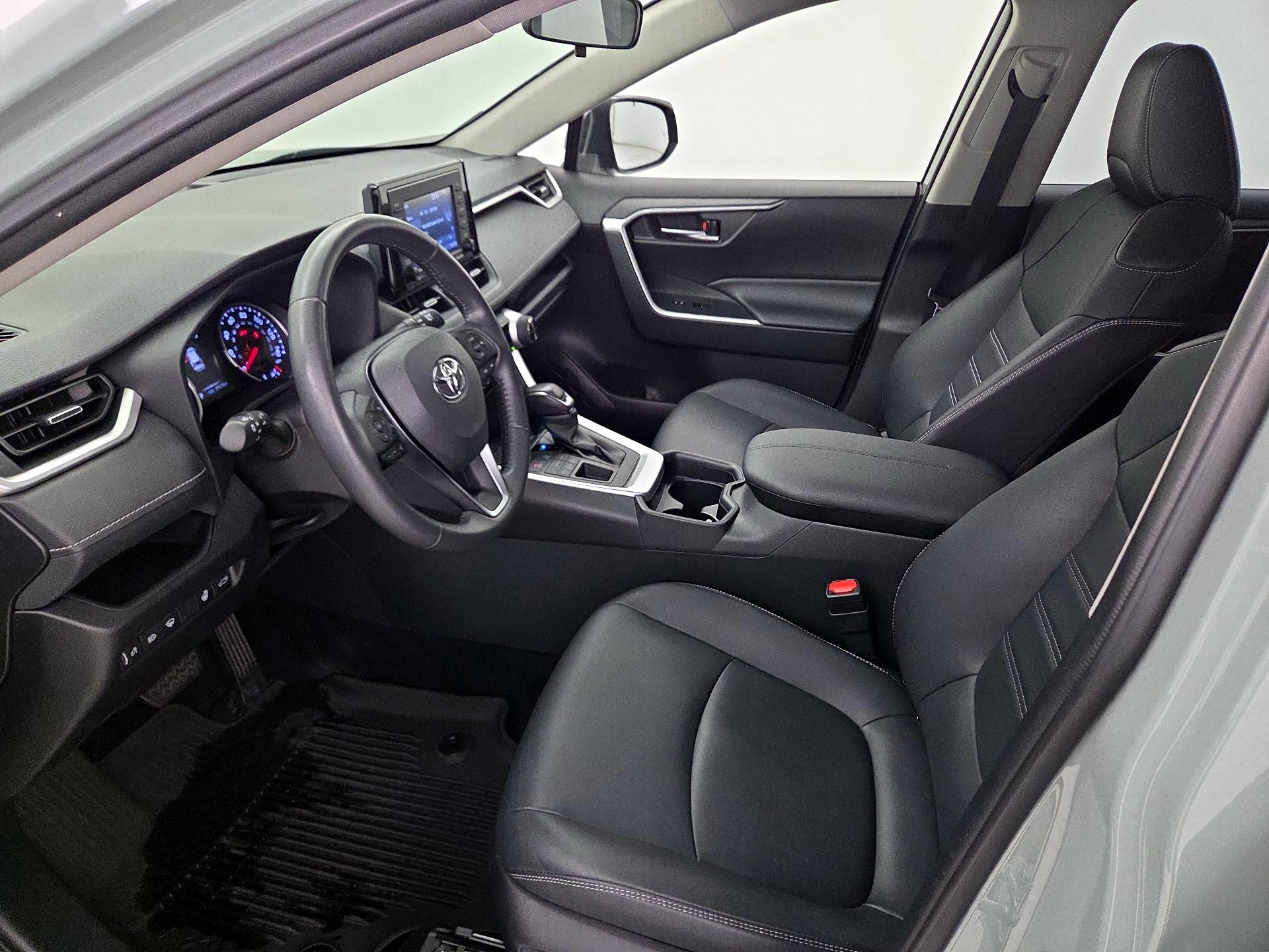 Thumbnail: 2021 Toyota RAV4 - 11