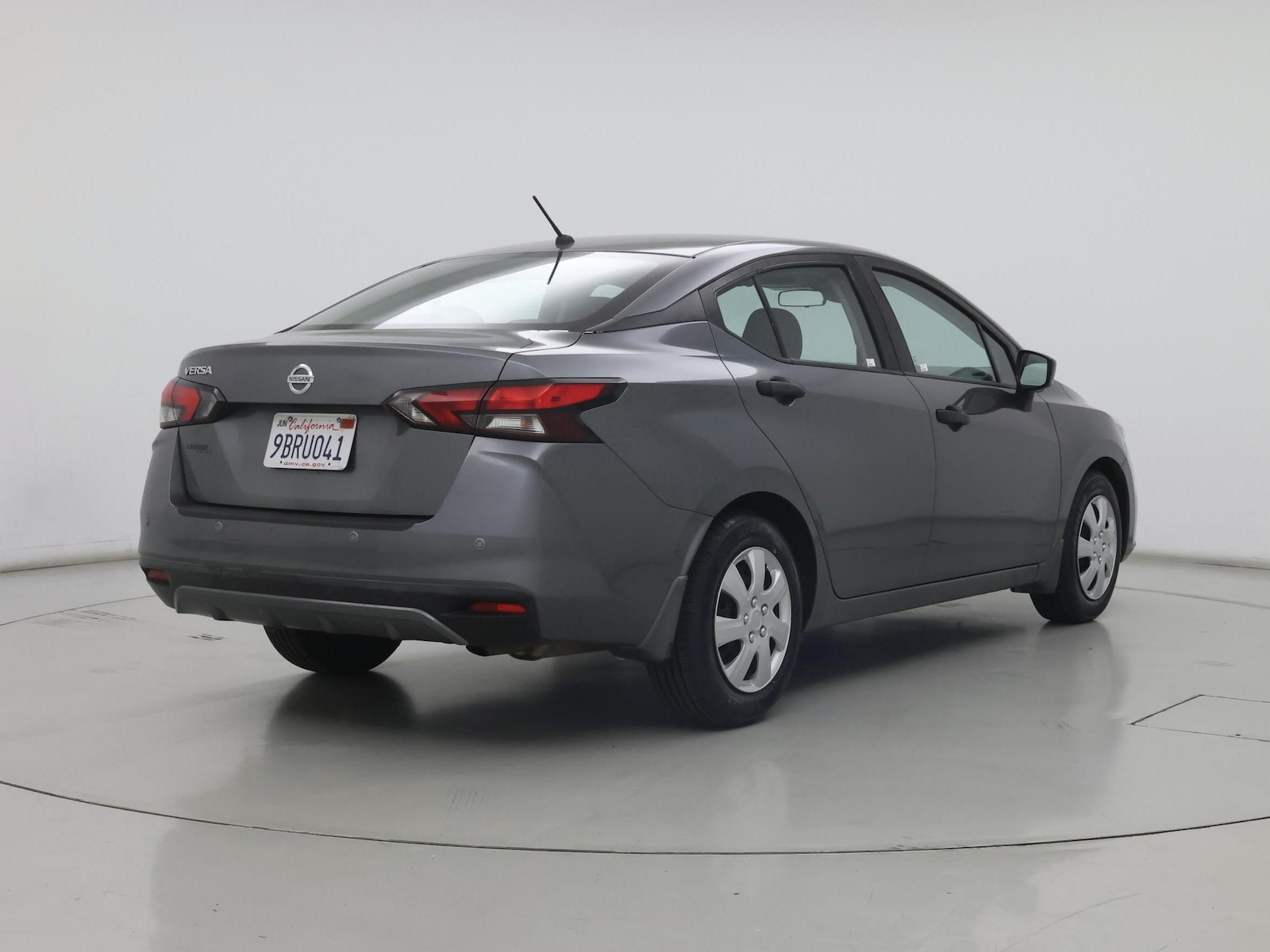 2022 Nissan Versa Sedan S - Photo 9