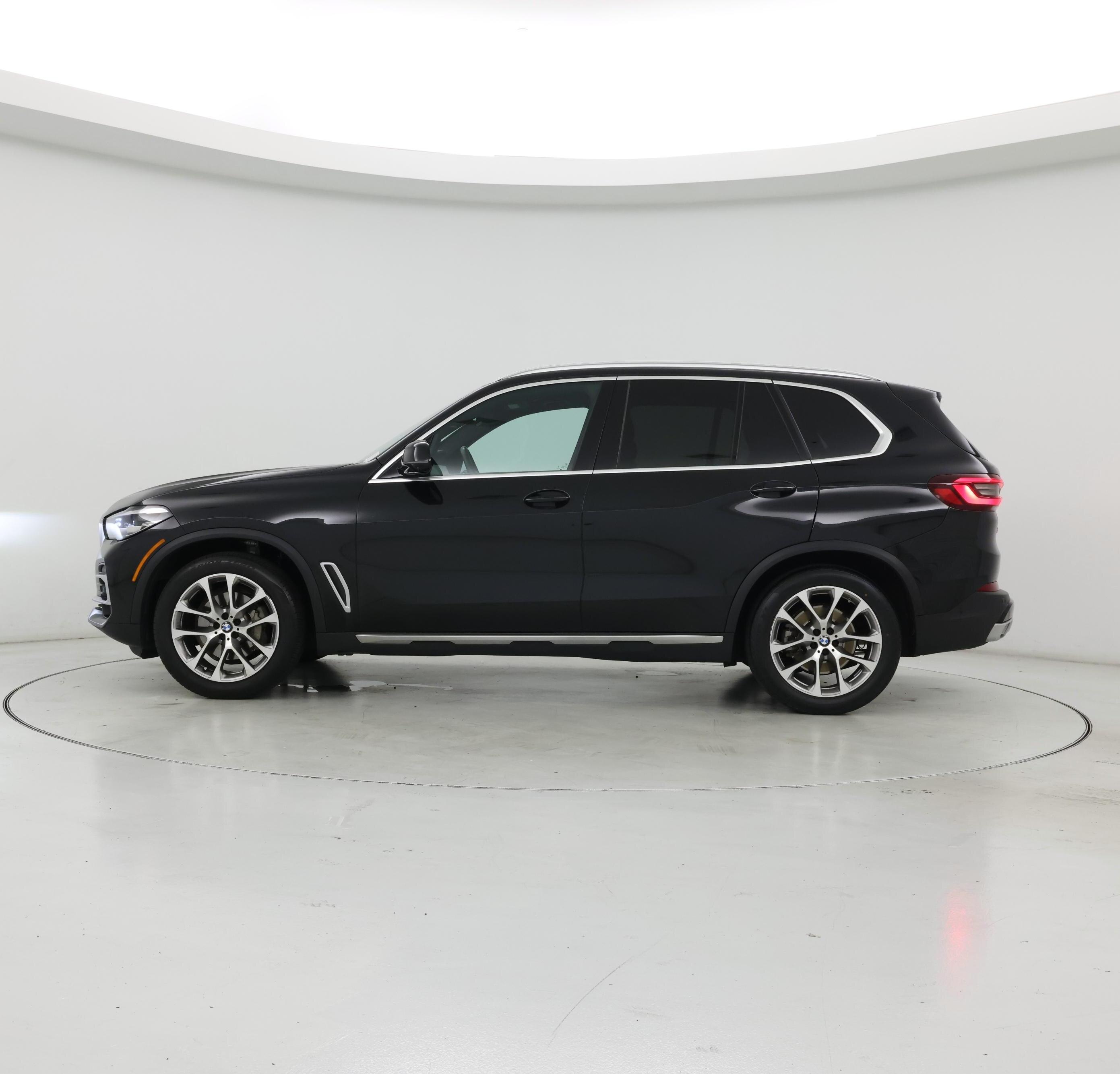 Thumbnail: 2023 BMW X5 - 3