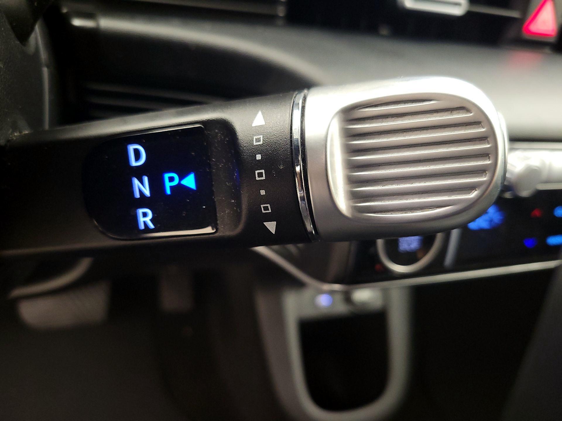 Thumbnail: 2023 Hyundai Ioniq 5 - 18