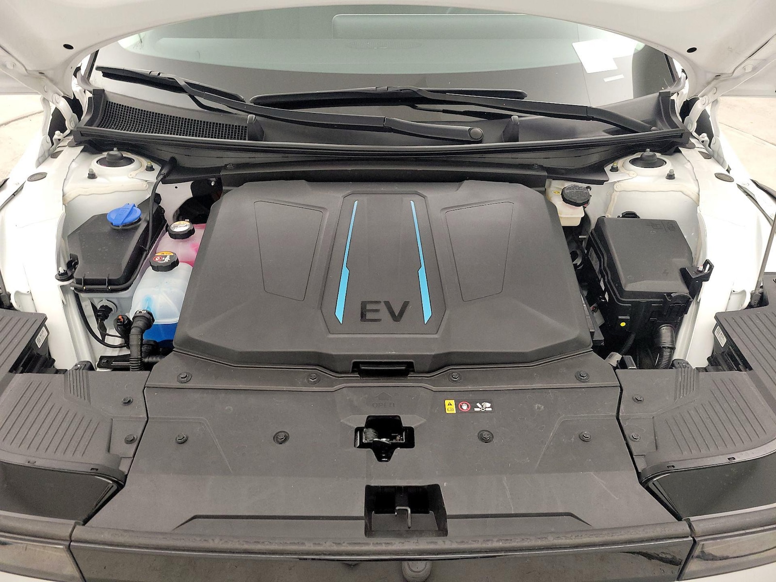 2023 Hyundai IONIQ 5 SE - Photo 23