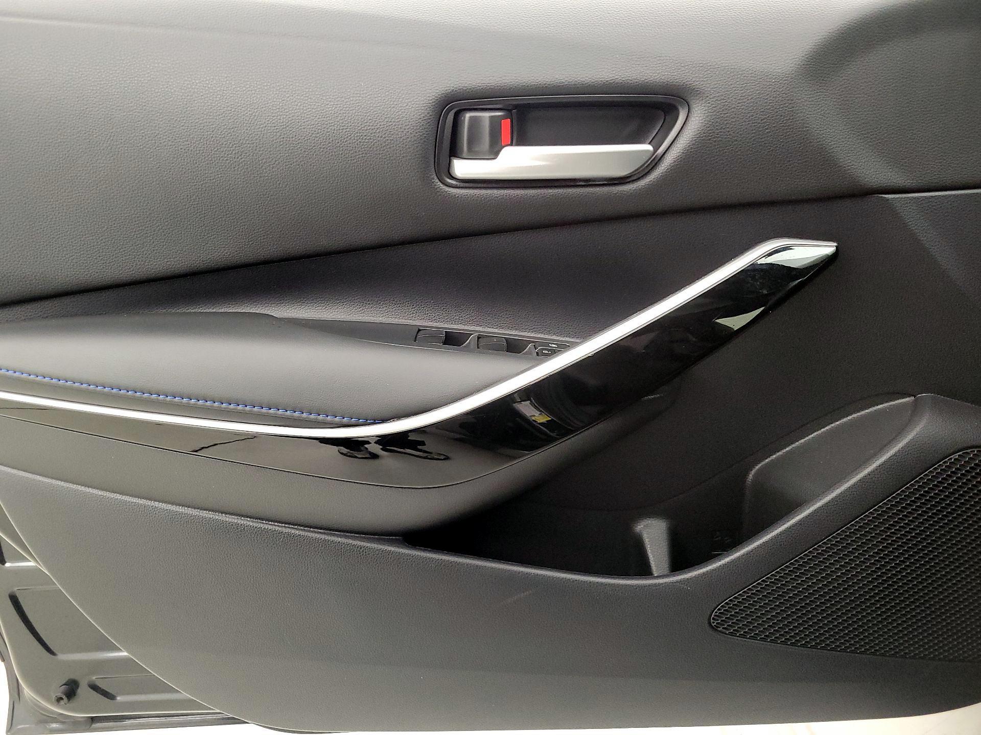 Thumbnail: 2021 Toyota Corolla - 12