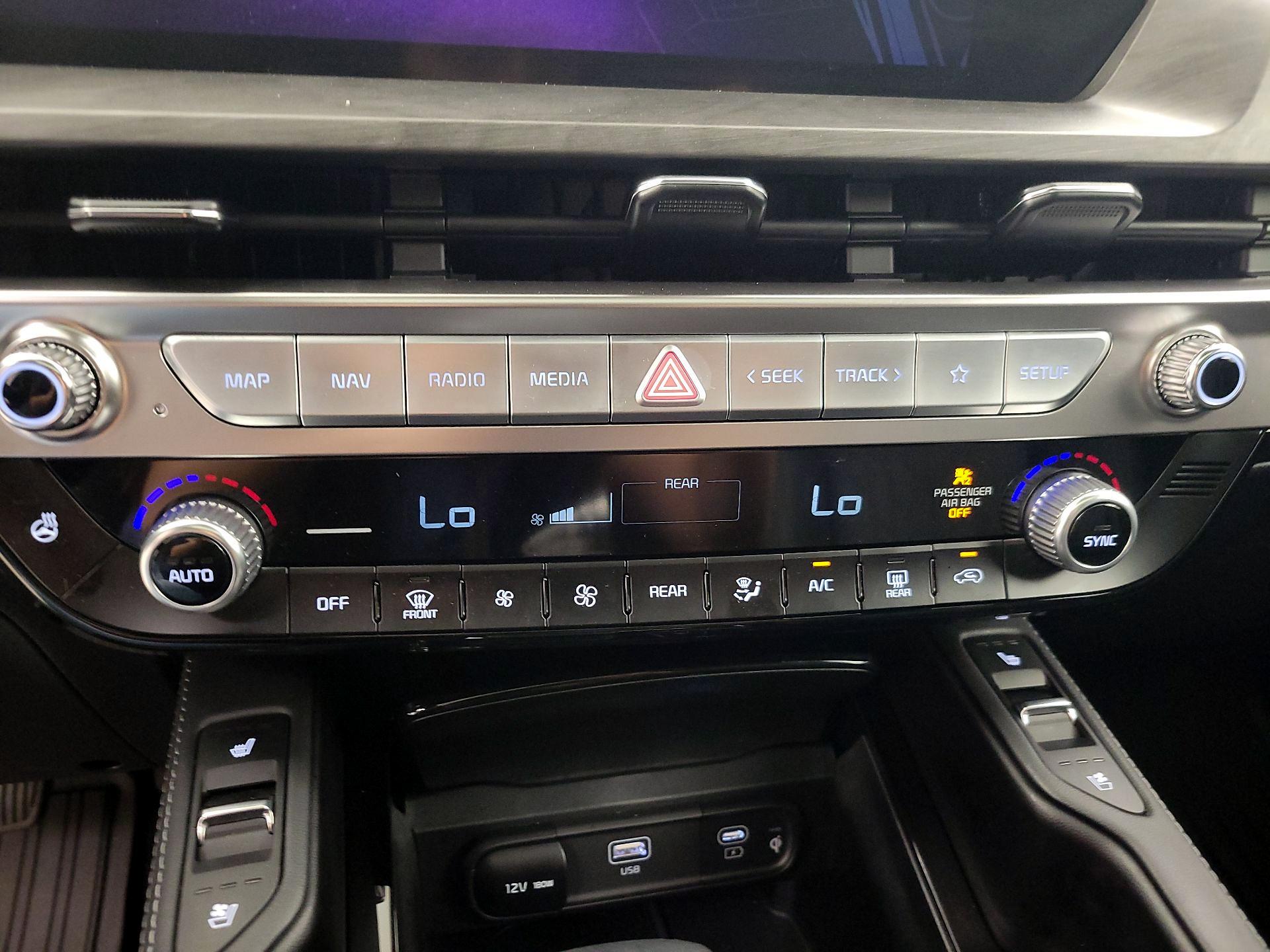 Thumbnail: 2025 Kia Telluride - 17