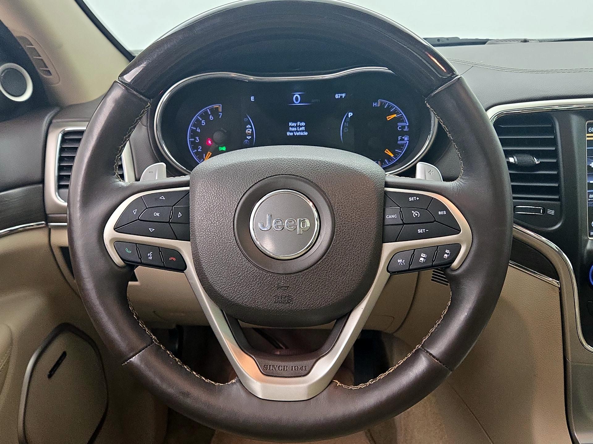 Thumbnail: 2017 Jeep Grand Cherokee - 10