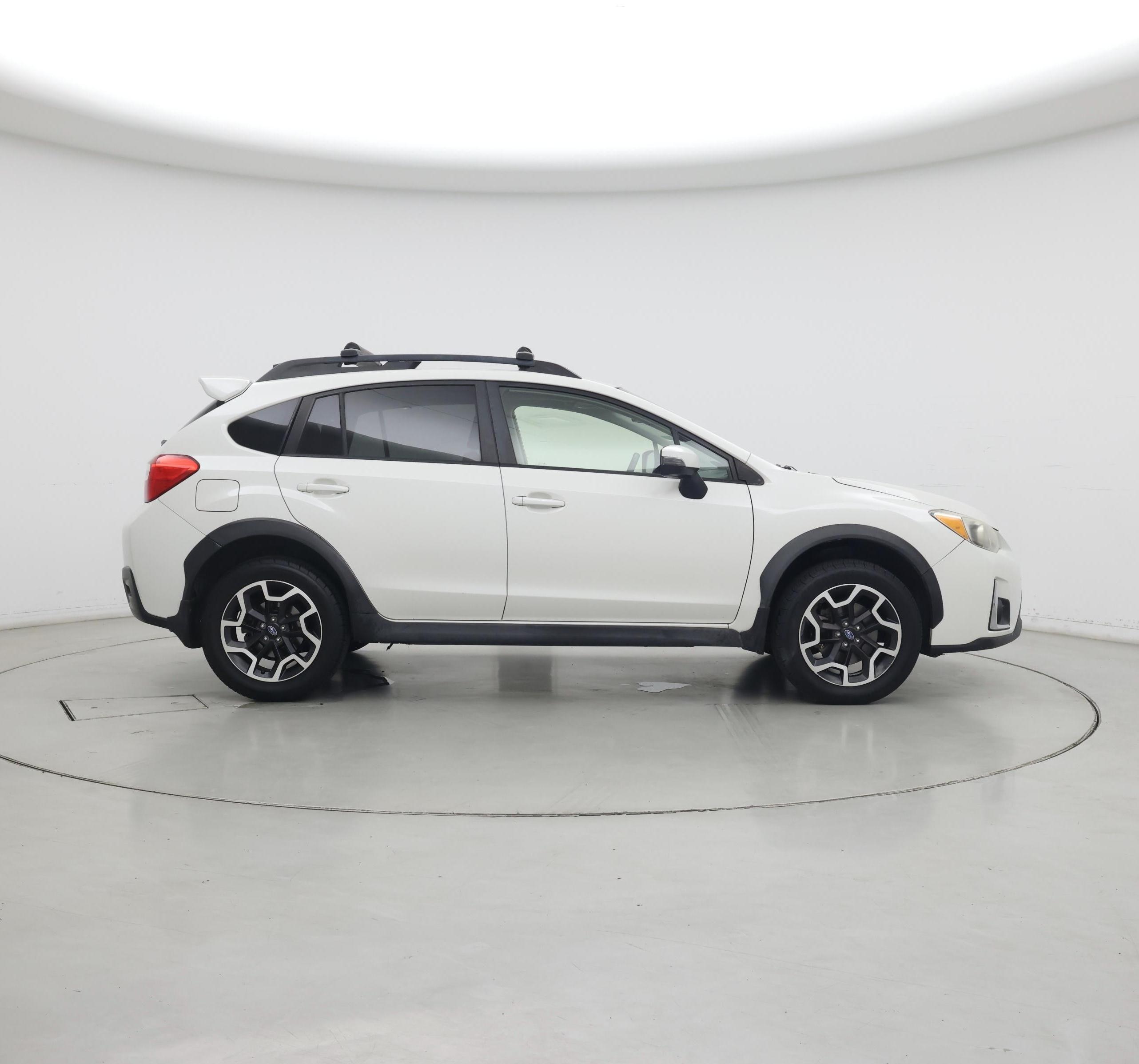 Thumbnail: 2017 Subaru Crosstrek - 7