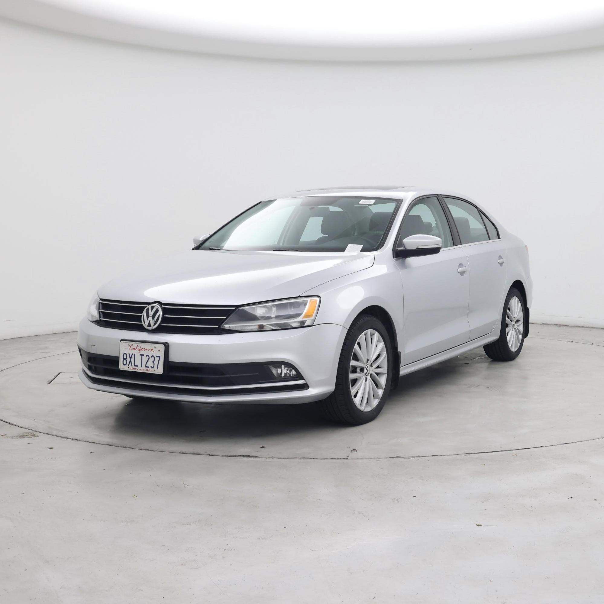 Thumbnail: 2015 Volkswagen Jetta - 4