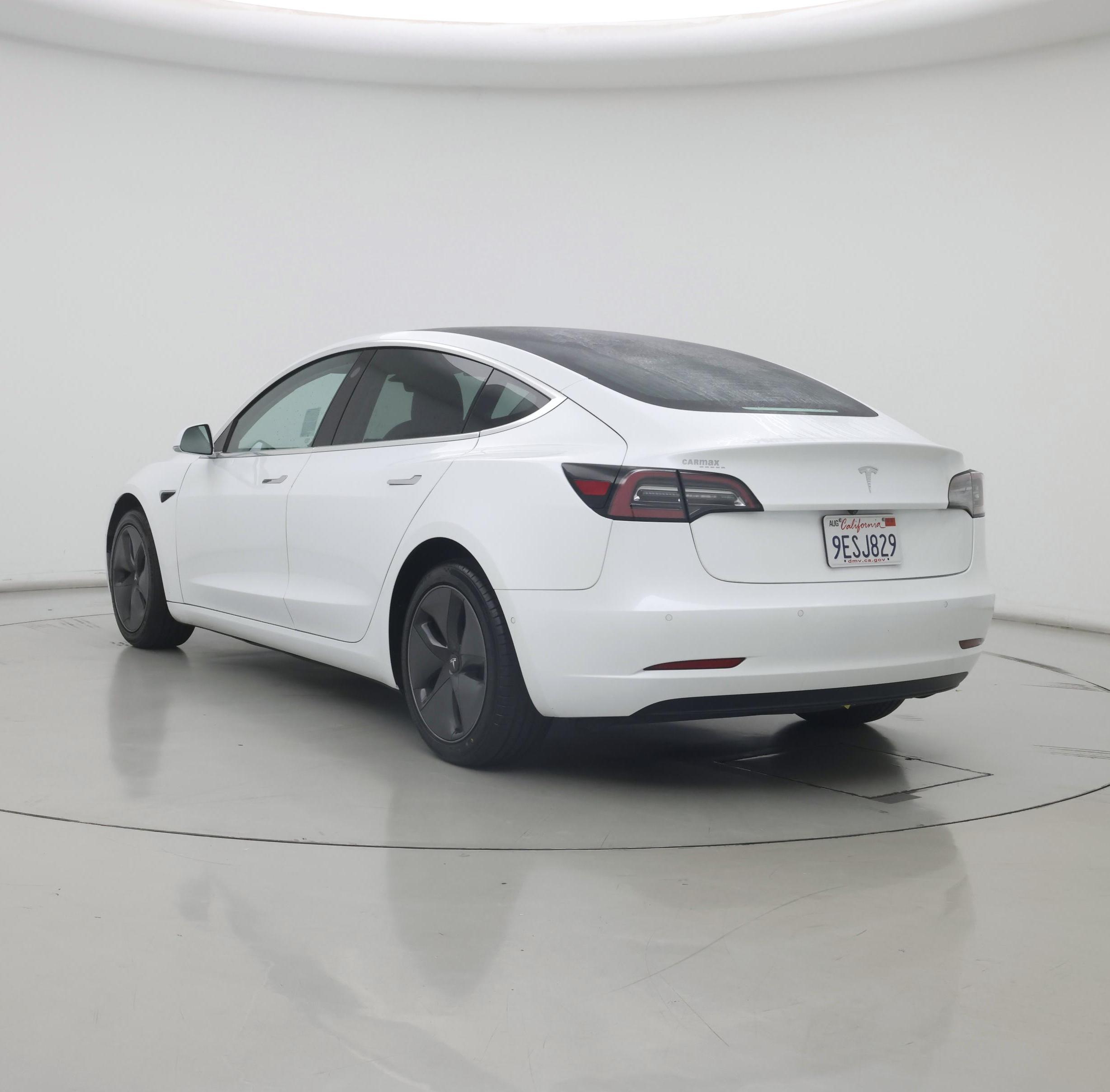 Thumbnail: 2019 Tesla Model 3 - 2