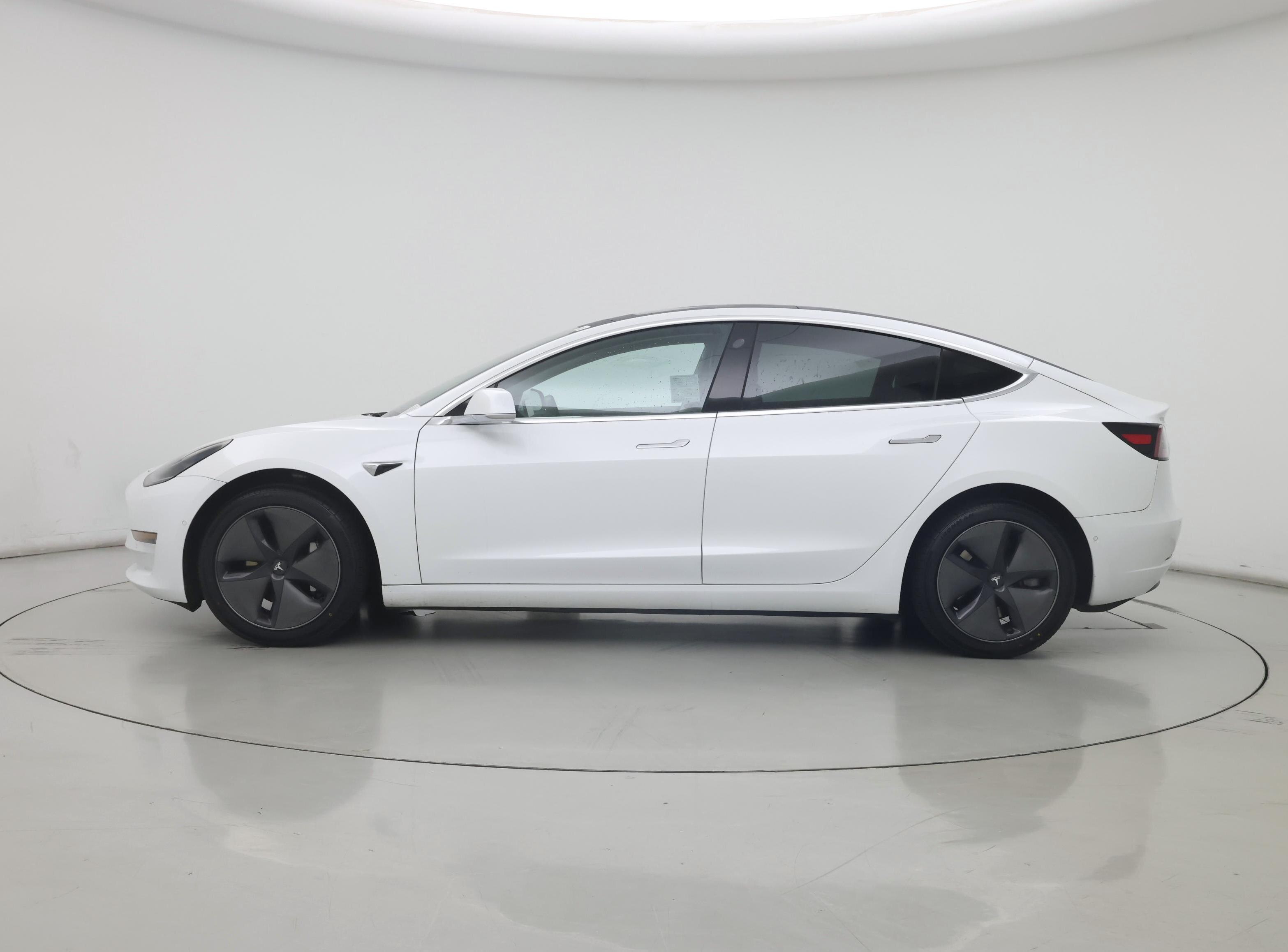 Thumbnail: 2019 Tesla Model 3 - 3