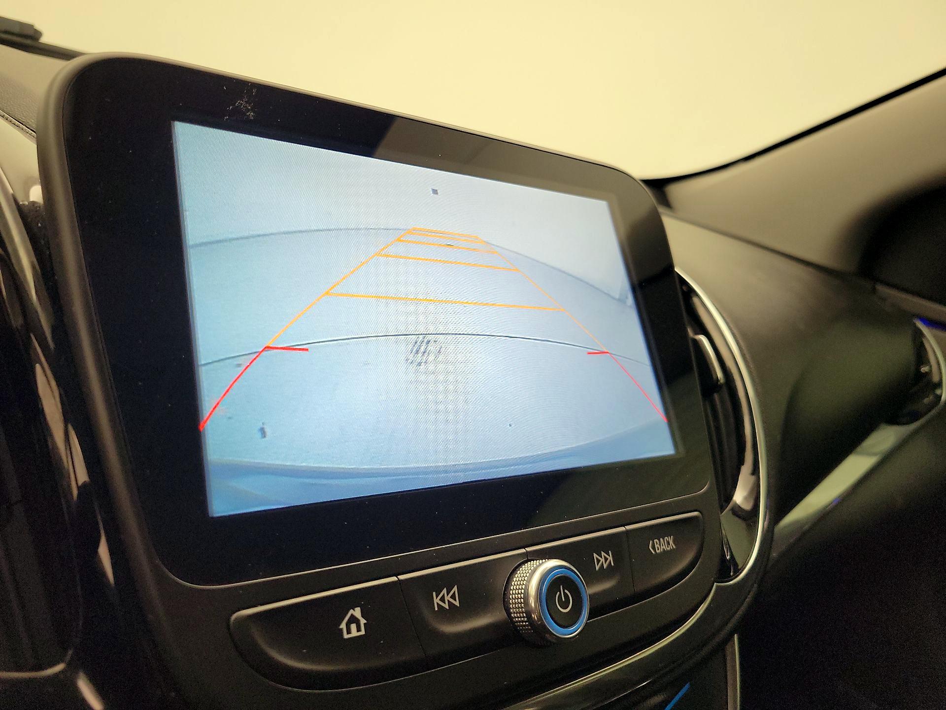 Thumbnail: 2016 Chevrolet Volt - 15