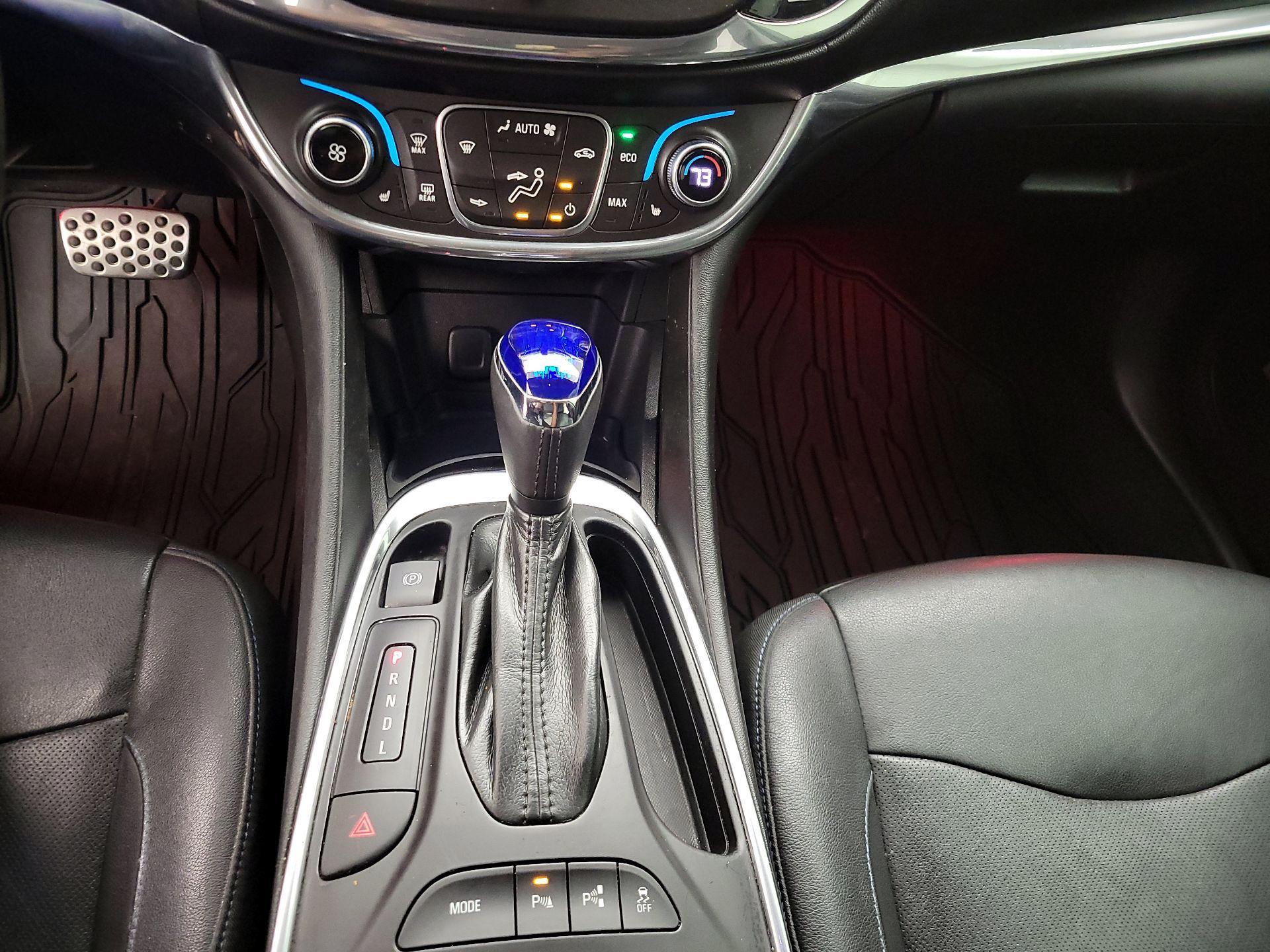 Thumbnail: 2016 Chevrolet Volt - 18