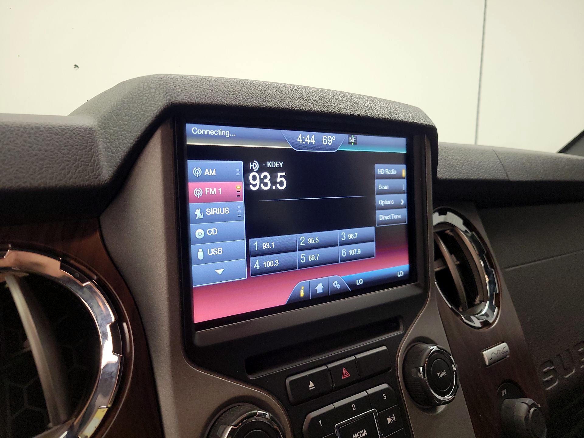 Thumbnail: 2015 Ford F-250 - 15