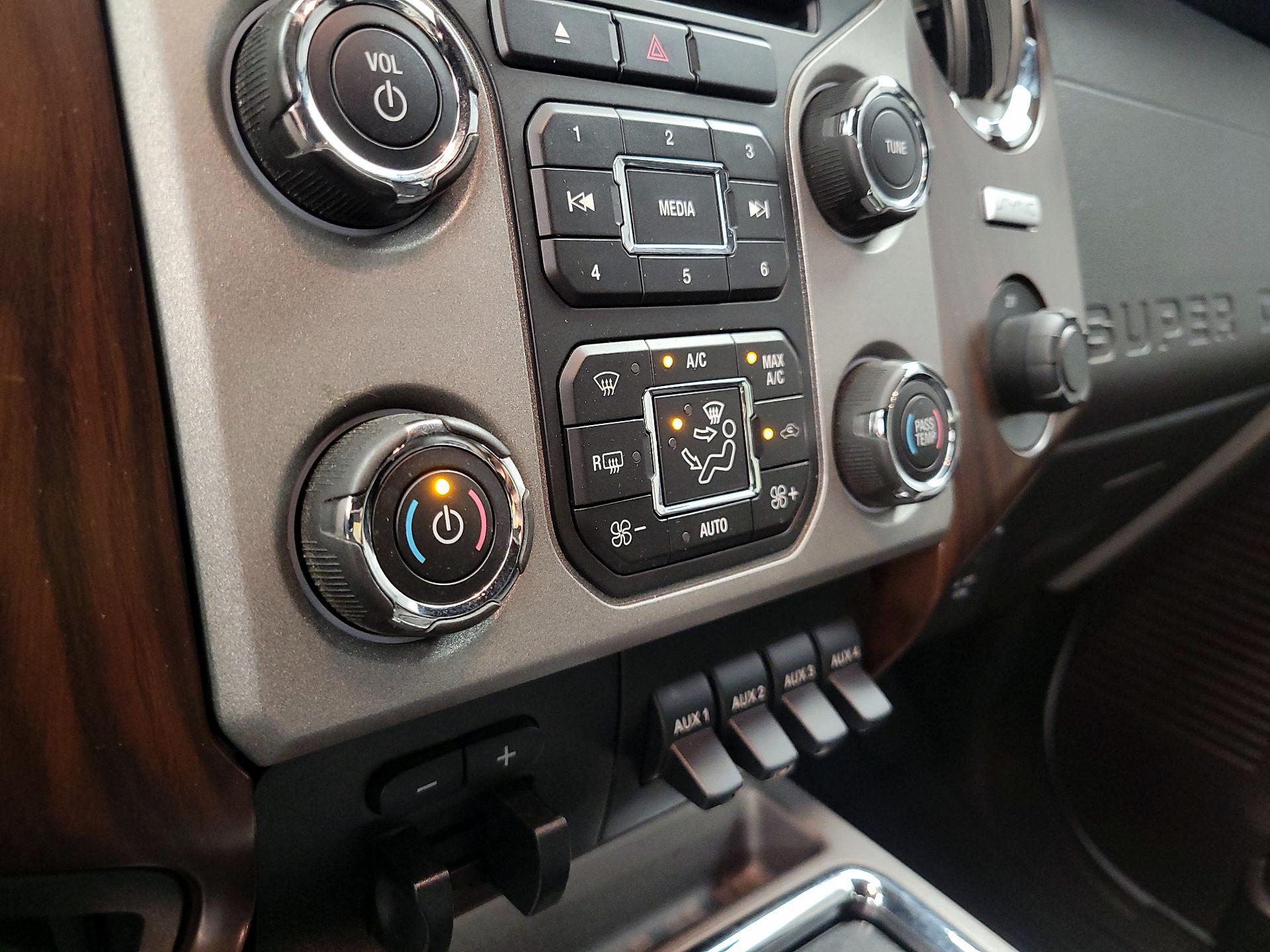 Thumbnail: 2015 Ford F-250 - 16