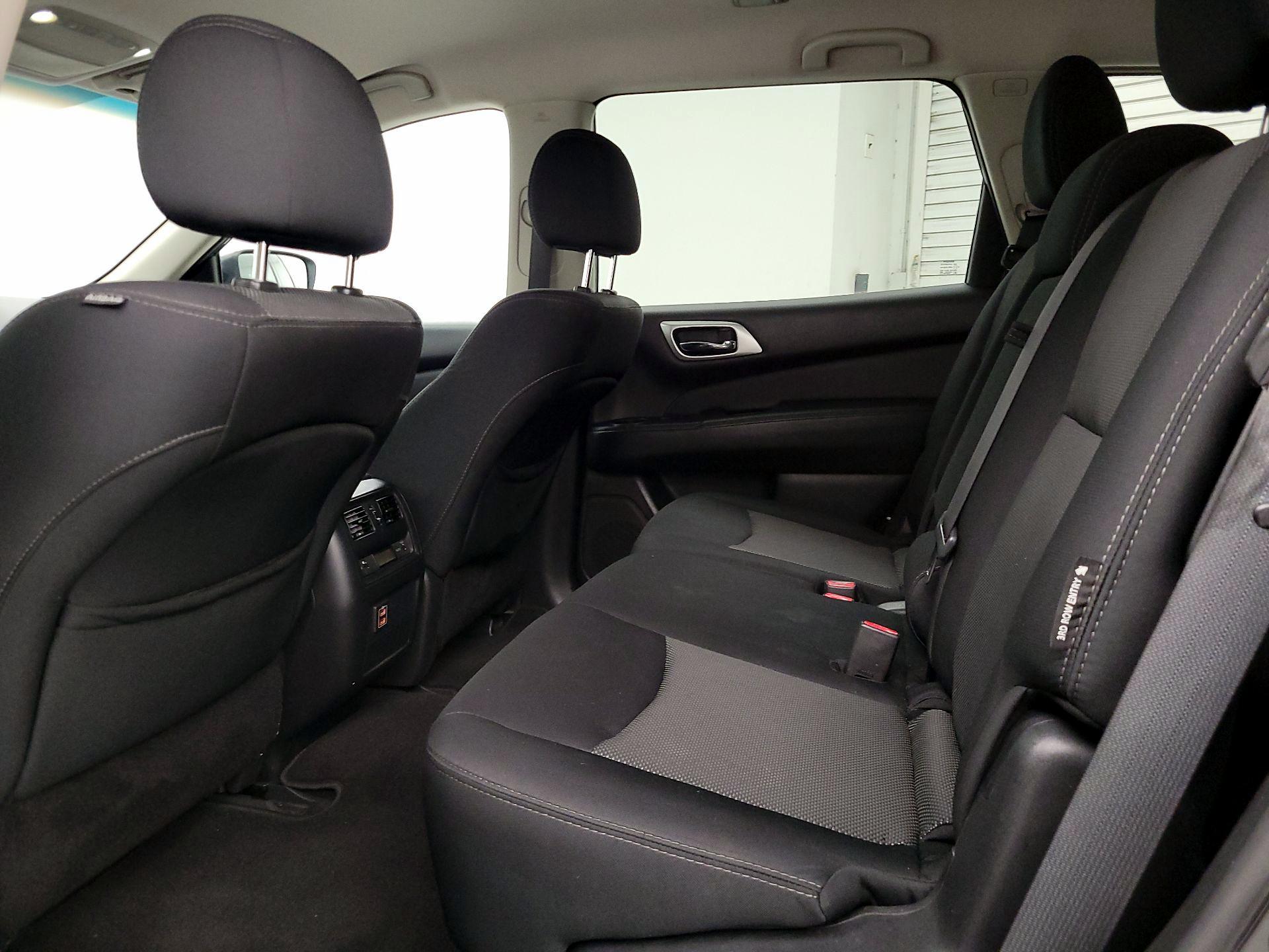 Thumbnail: 2018 Nissan Pathfinder - 19