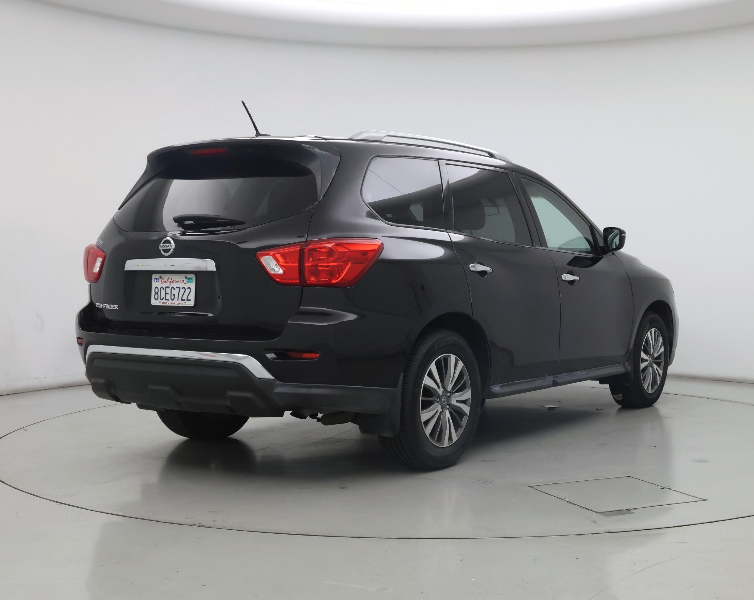 Thumbnail: 2018 Nissan Pathfinder - 8