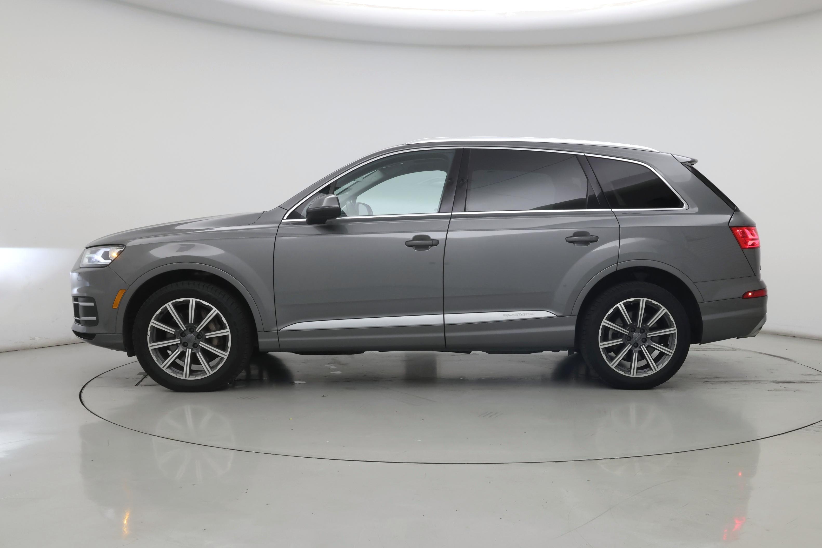Thumbnail: 2018 Audi Q7 - 3