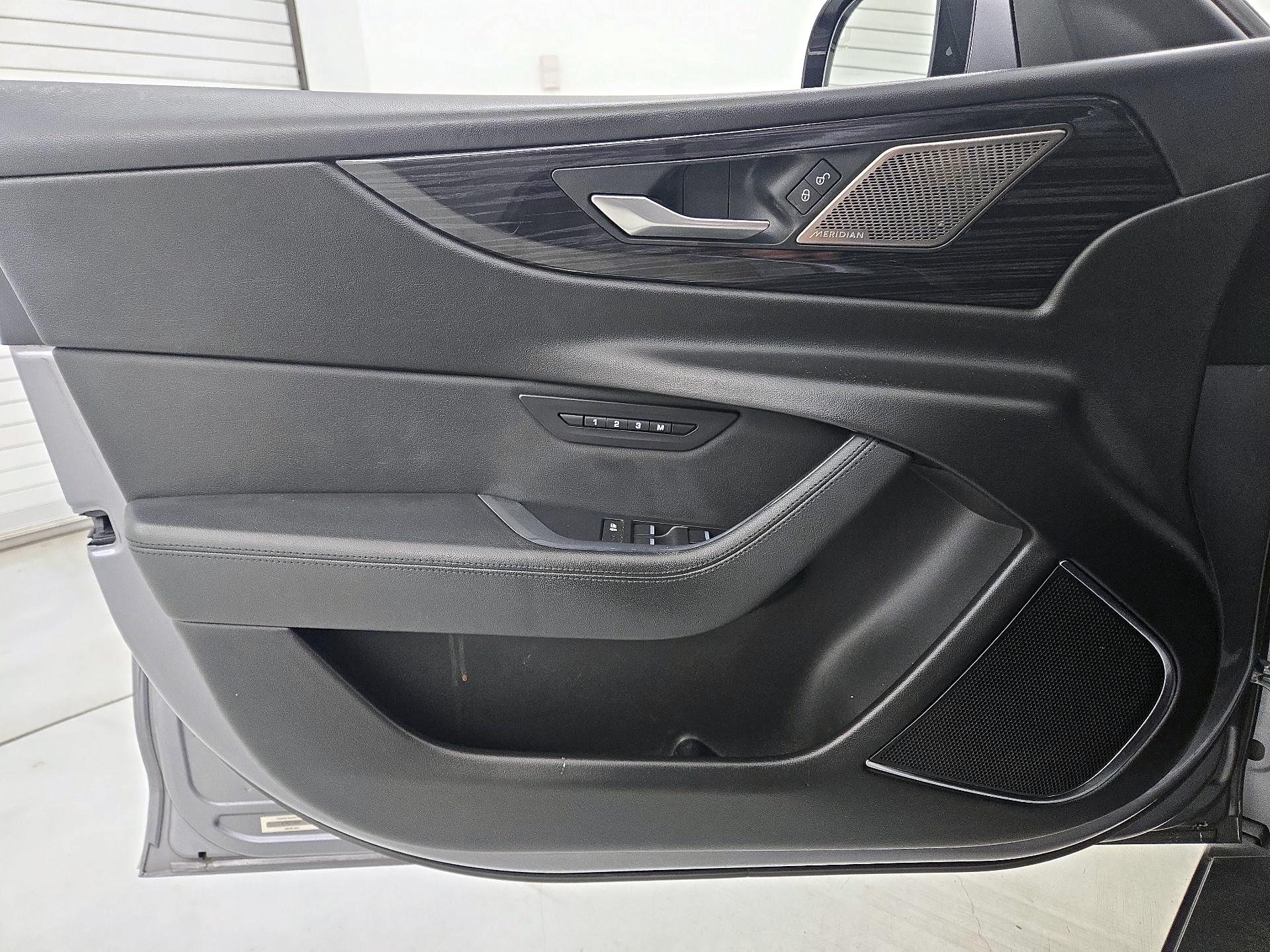 Thumbnail: 2020 Jaguar XE - 12