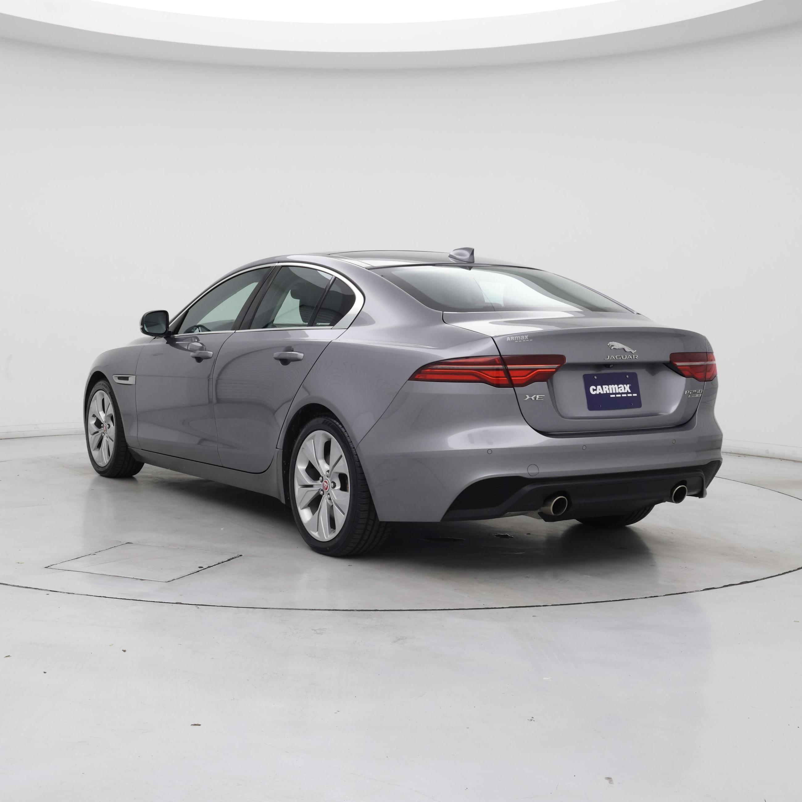 Thumbnail: 2020 Jaguar XE - 2