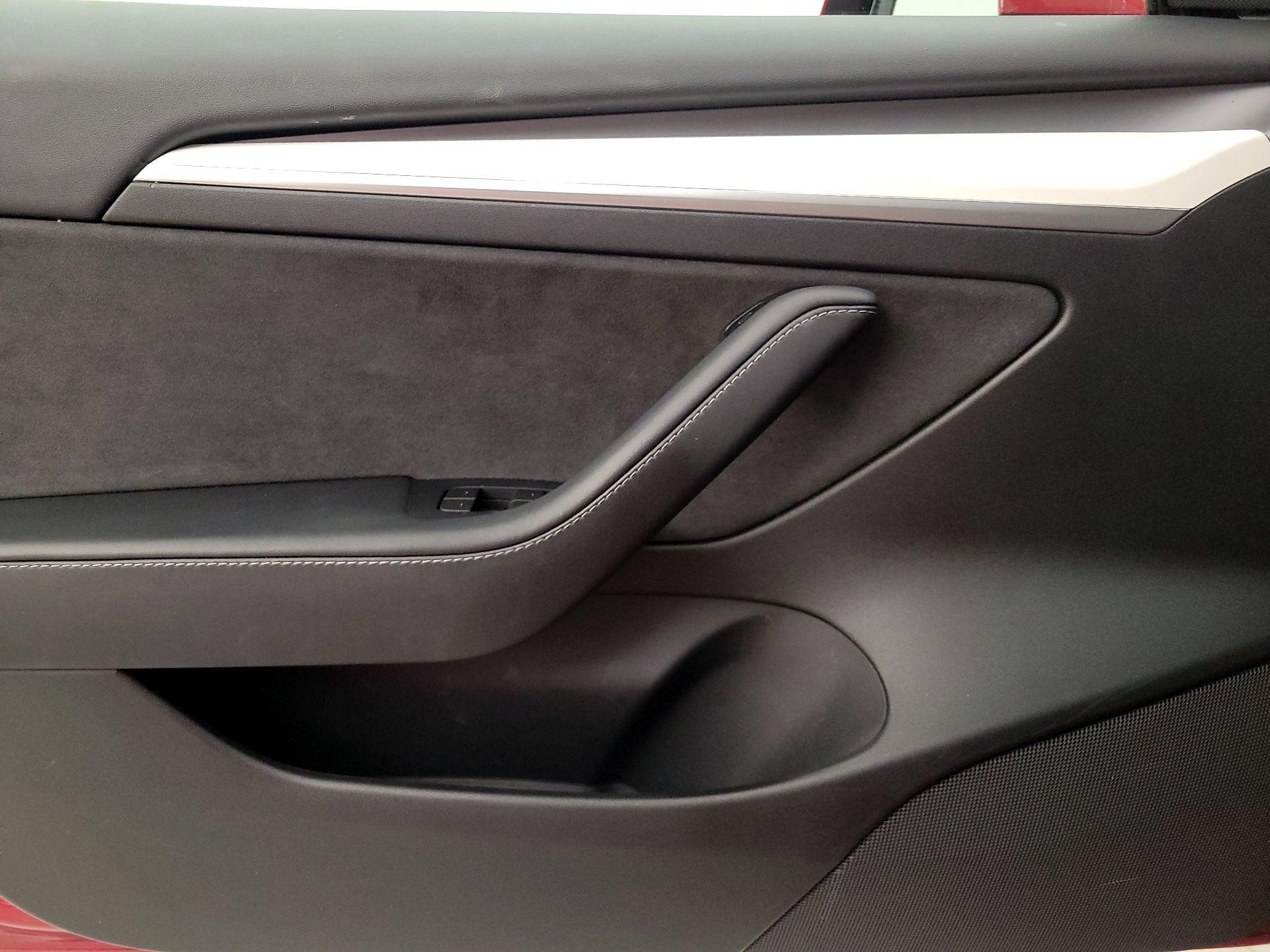 Thumbnail: 2023 Tesla Model 3 - 12