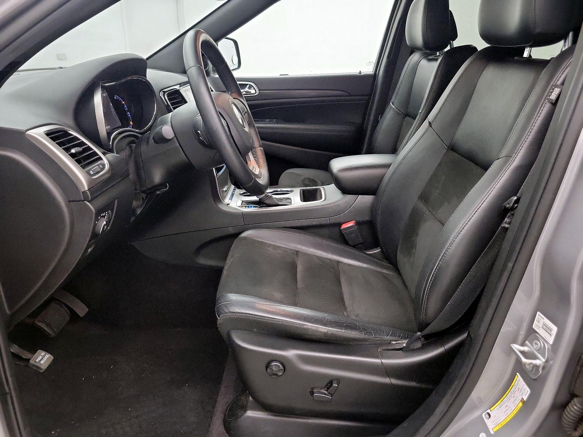 Thumbnail: 2019 Jeep Grand Cherokee - 11