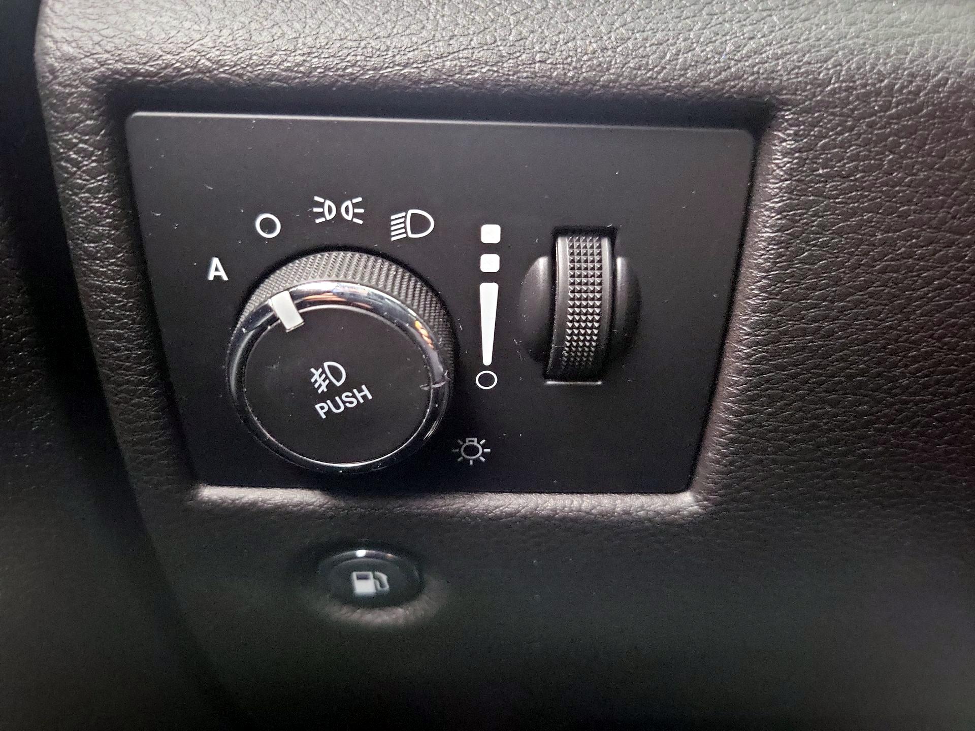 Thumbnail: 2019 Jeep Grand Cherokee - 13