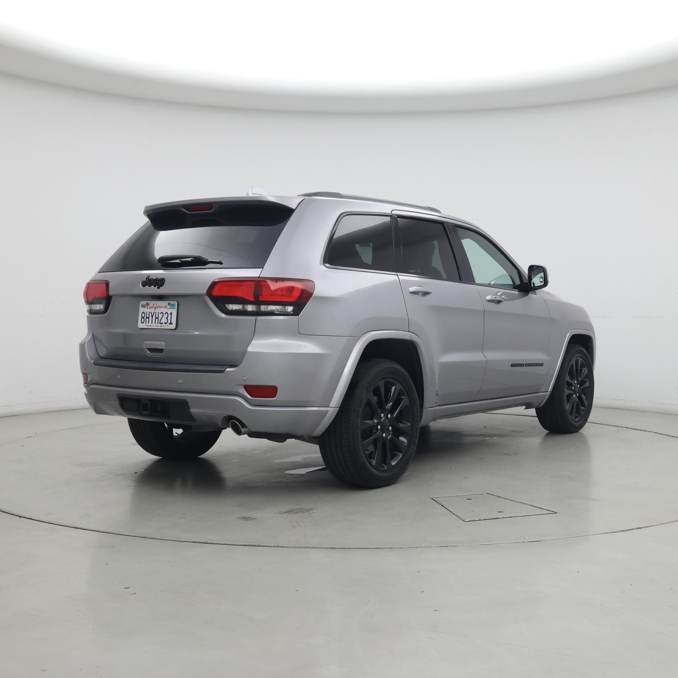 Thumbnail: 2019 Jeep Grand Cherokee - 8