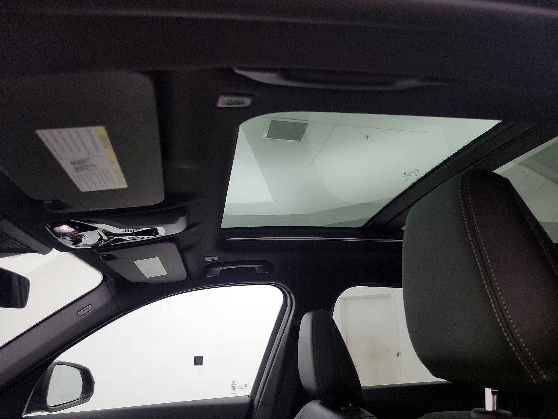 Thumbnail: 2025 BMW X1 - 19