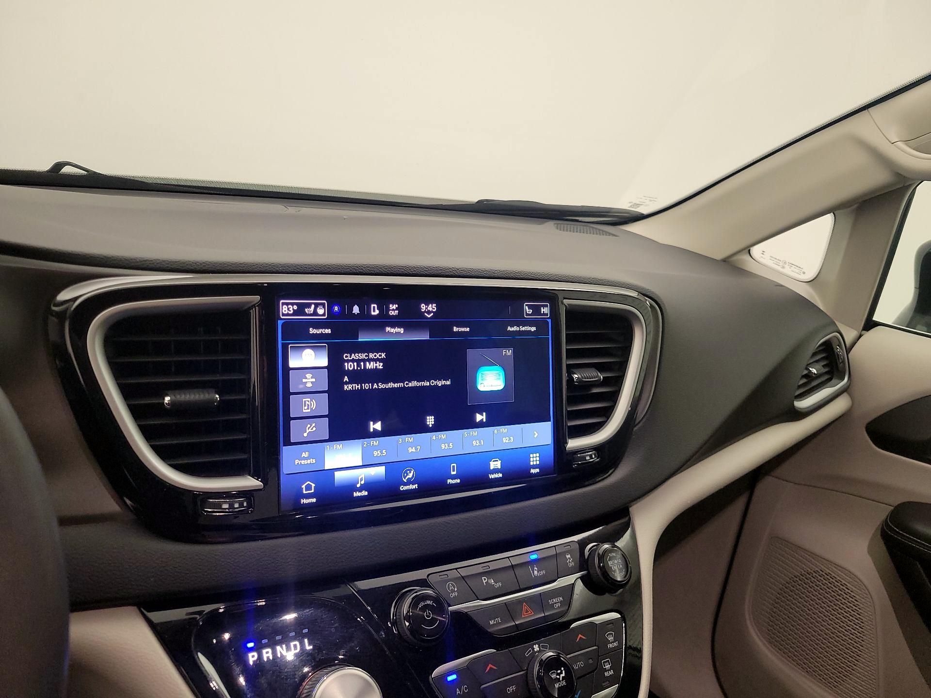 Thumbnail: 2024 Chrysler Pacifica - 15