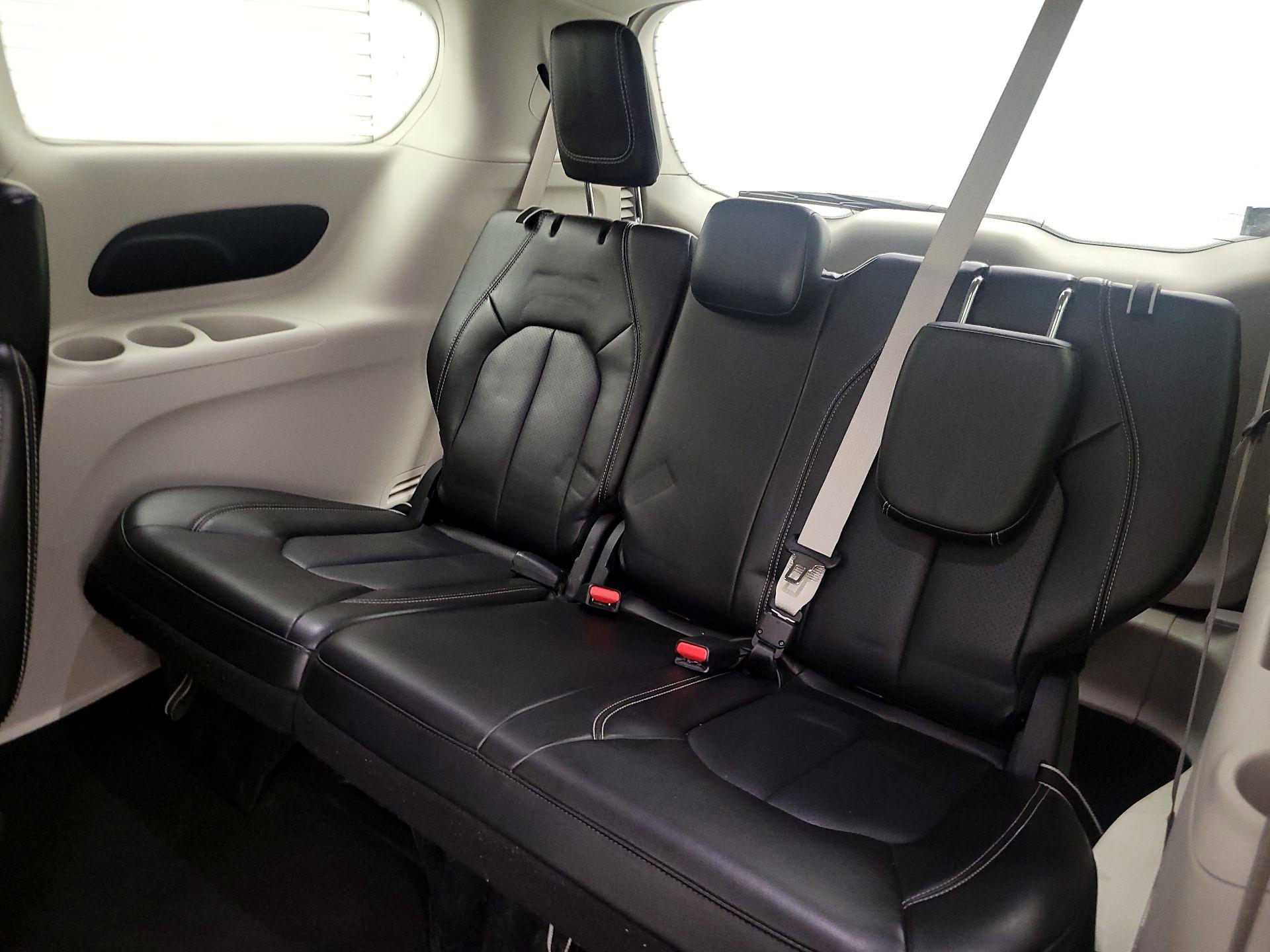 Thumbnail: 2024 Chrysler Pacifica - 20