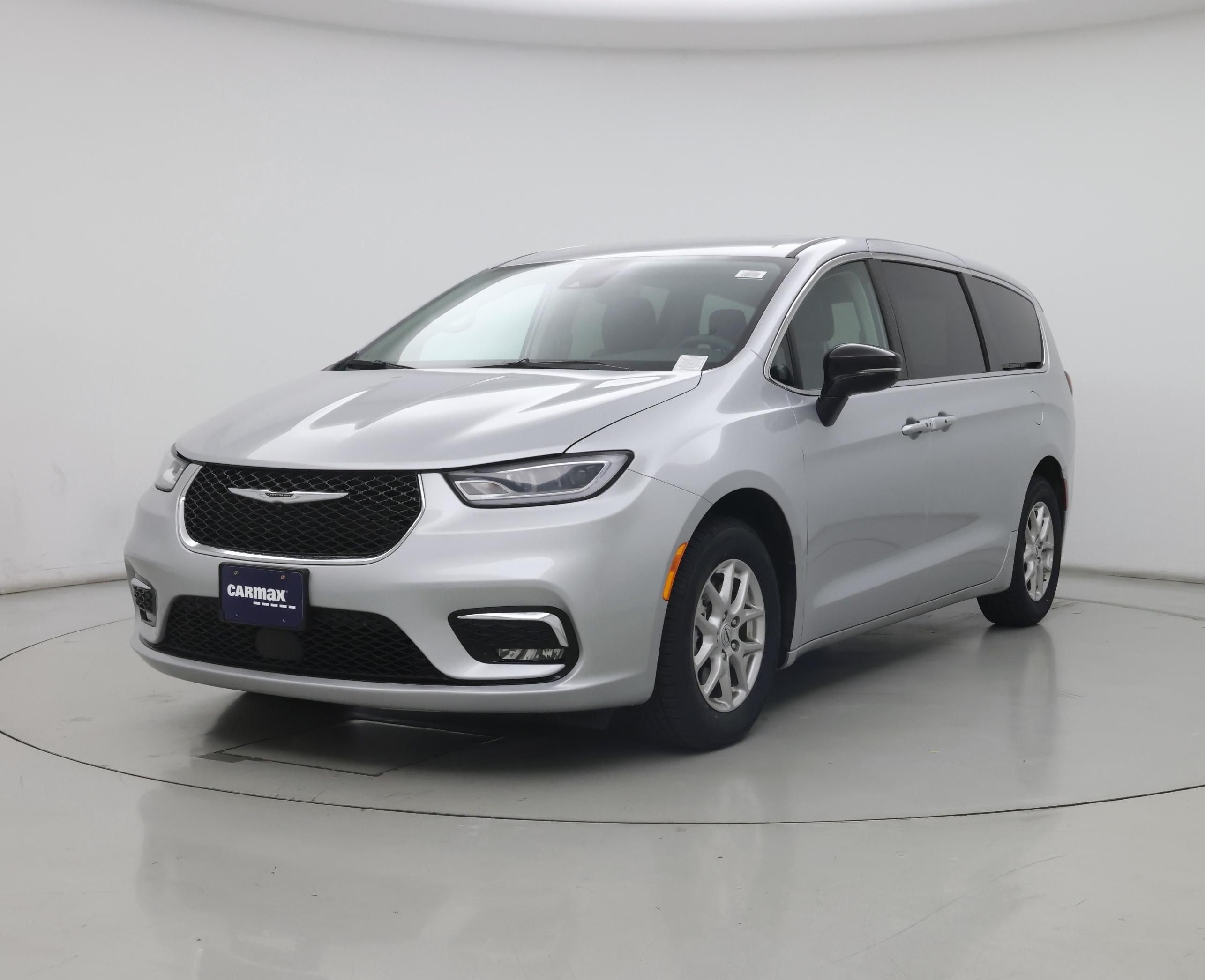 Thumbnail: 2024 Chrysler Pacifica - 4